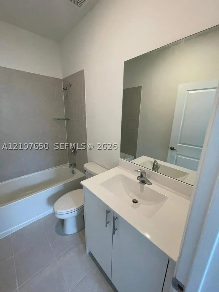 1787 SE 26th Ter