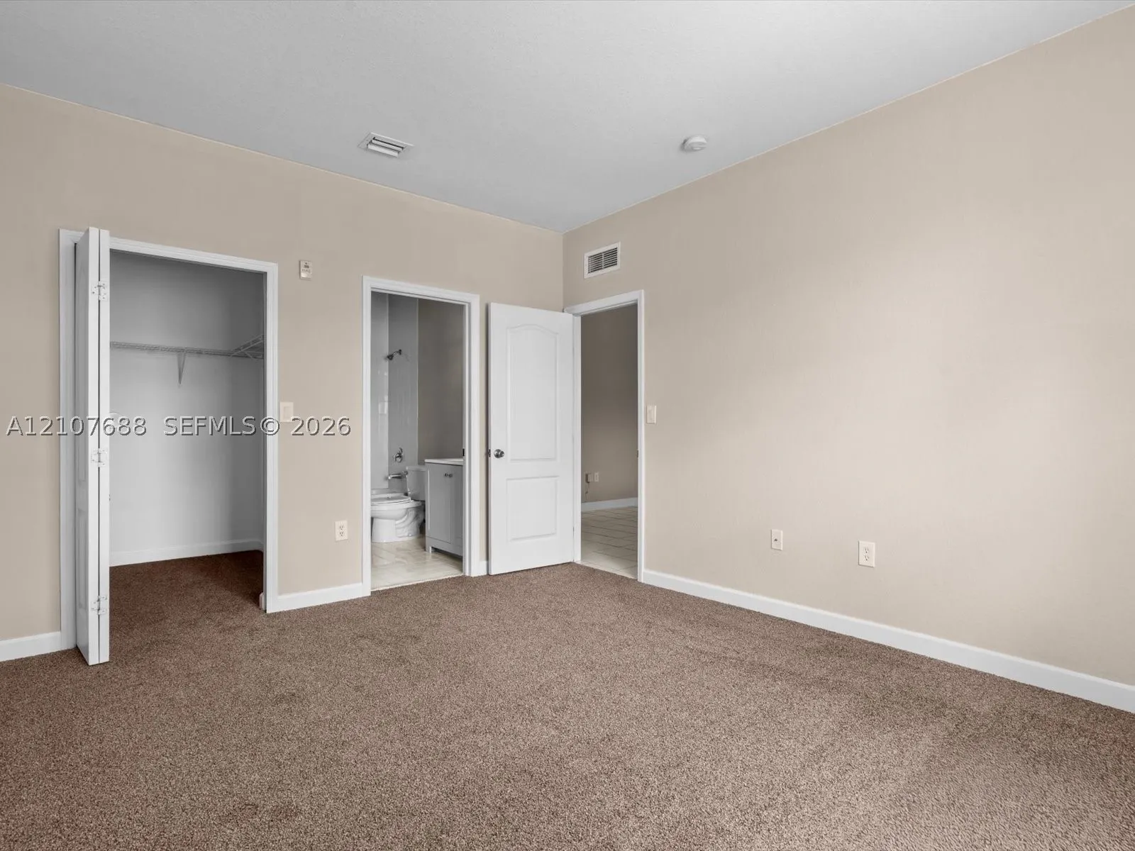 1677 SE 27th Ct #202