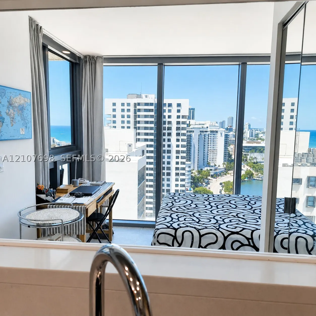 2655 Collins Ave #2306