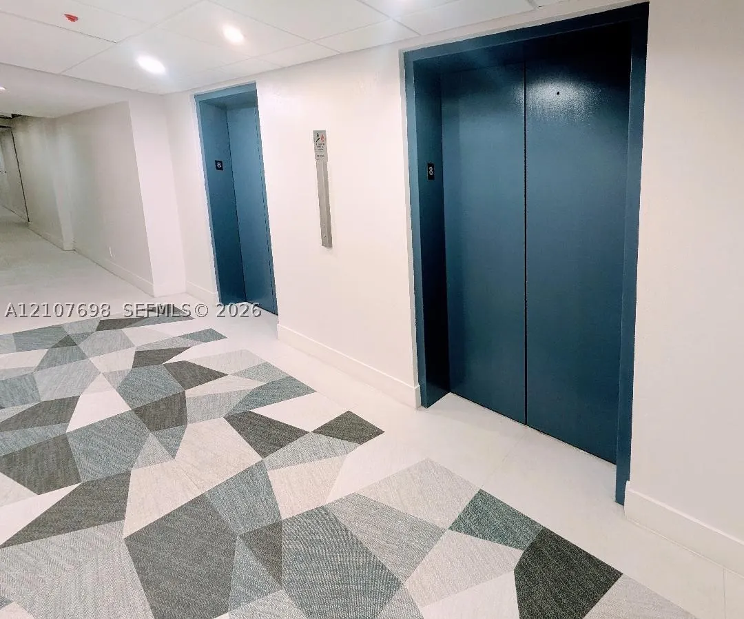 2655 Collins Ave #2306
