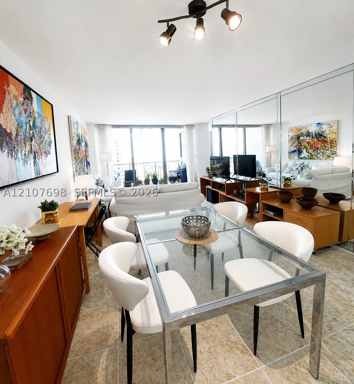2655 Collins Ave #2306