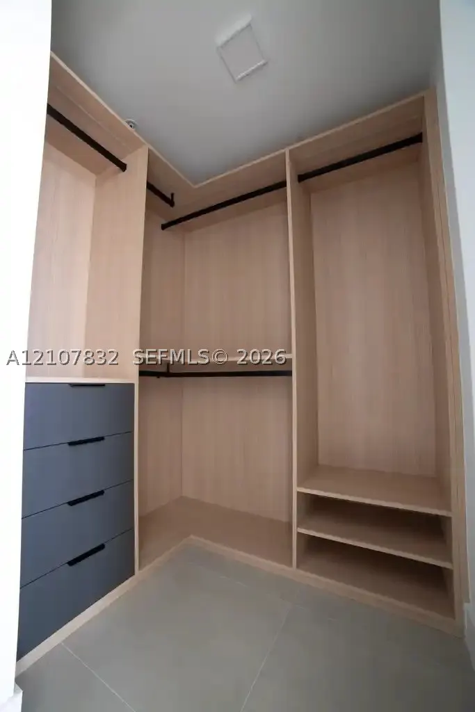 1170 E Hallandale Beach Blvd #1012