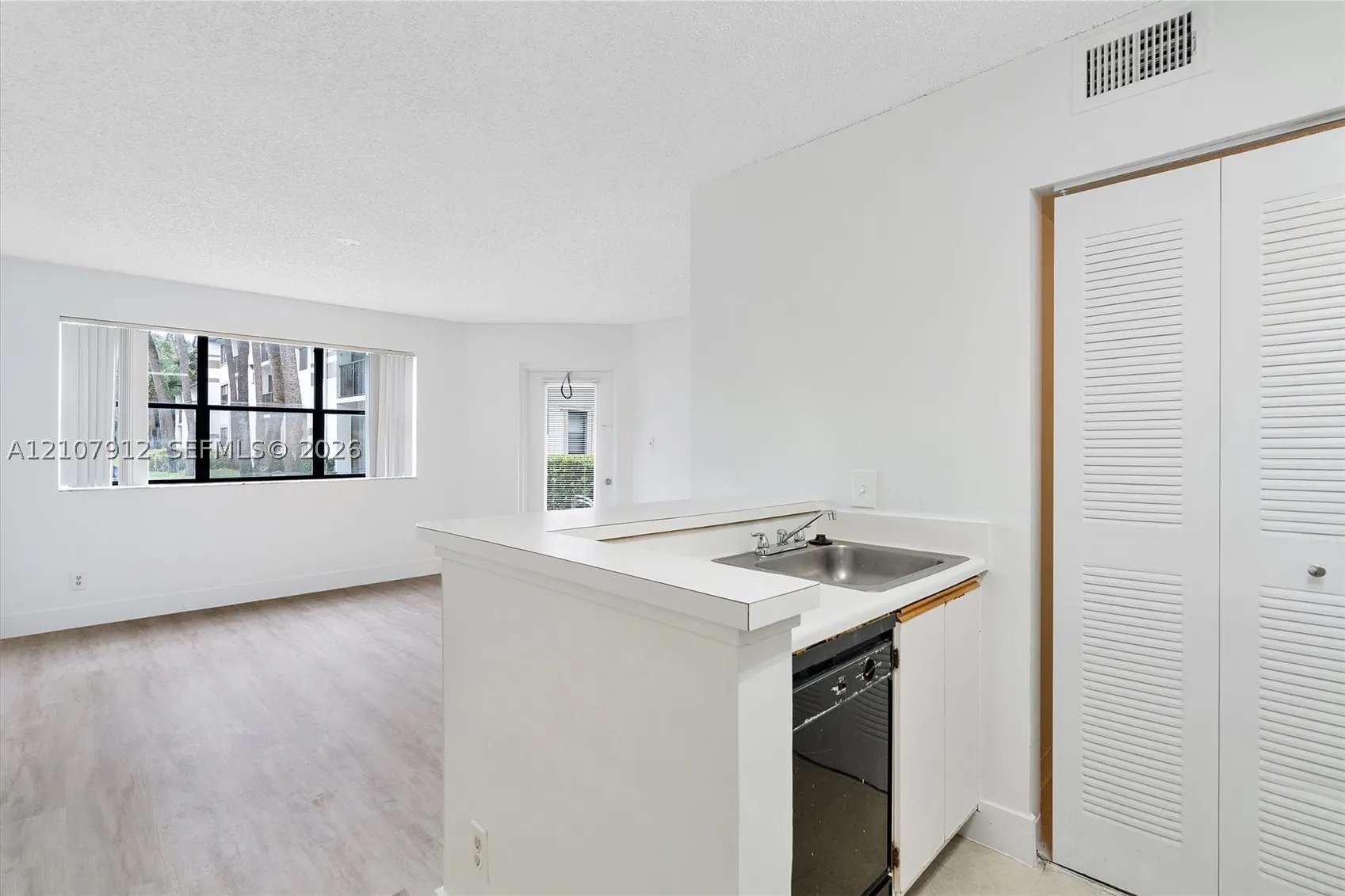 540 S Park Rd #112-9
