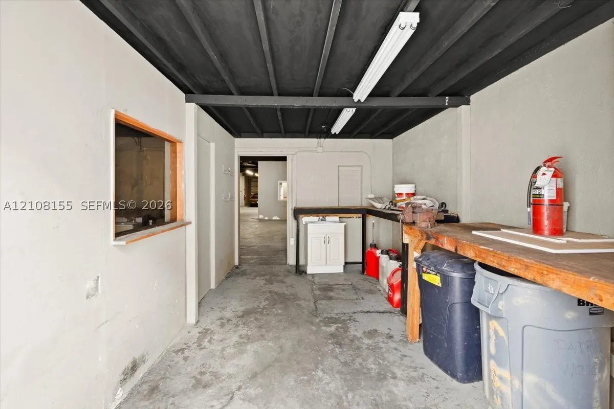 1113 NE 7th Ave
