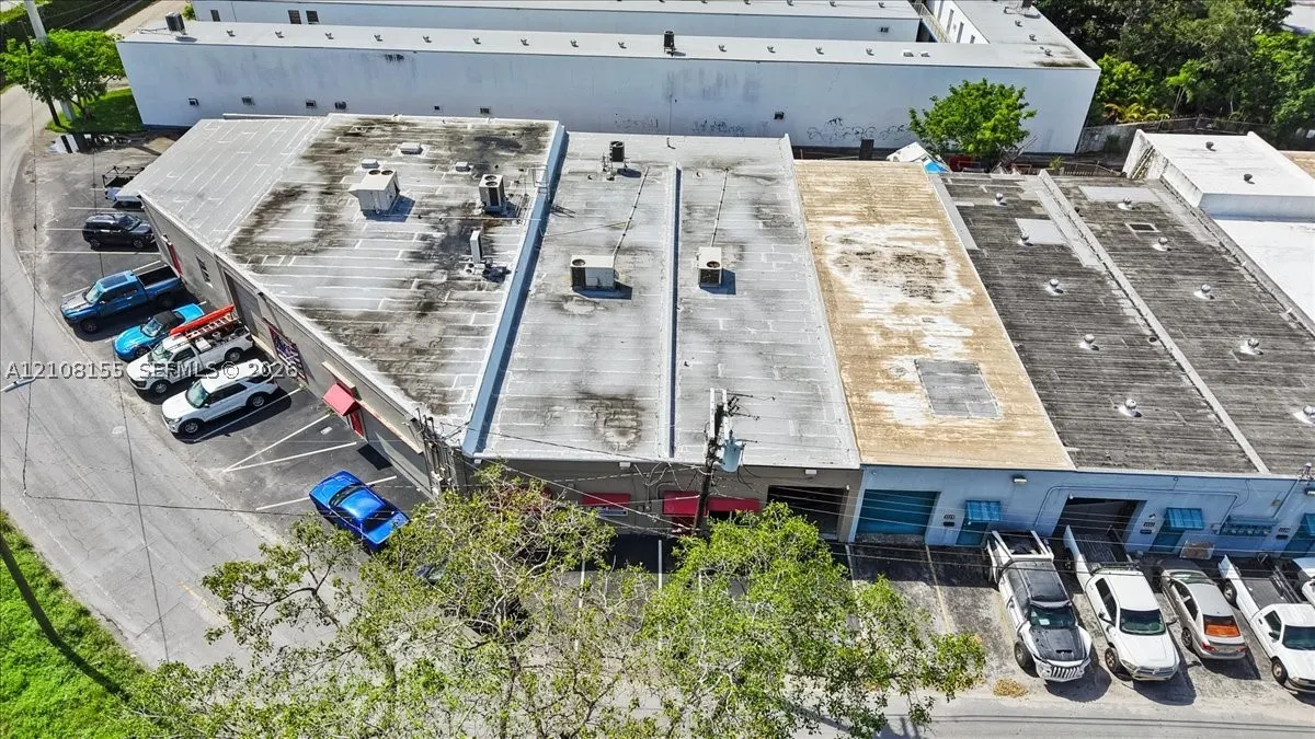 1113 NE 7th Ave