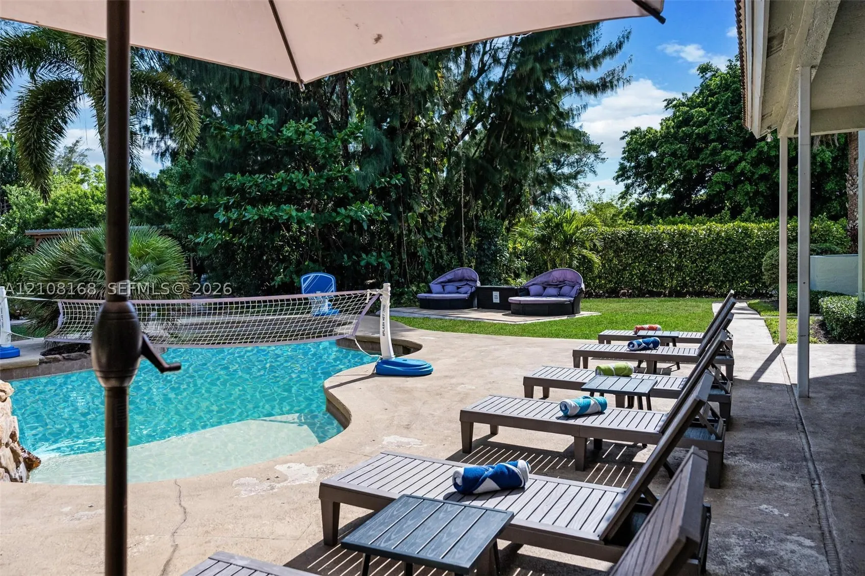 5100 NW 76th Pl