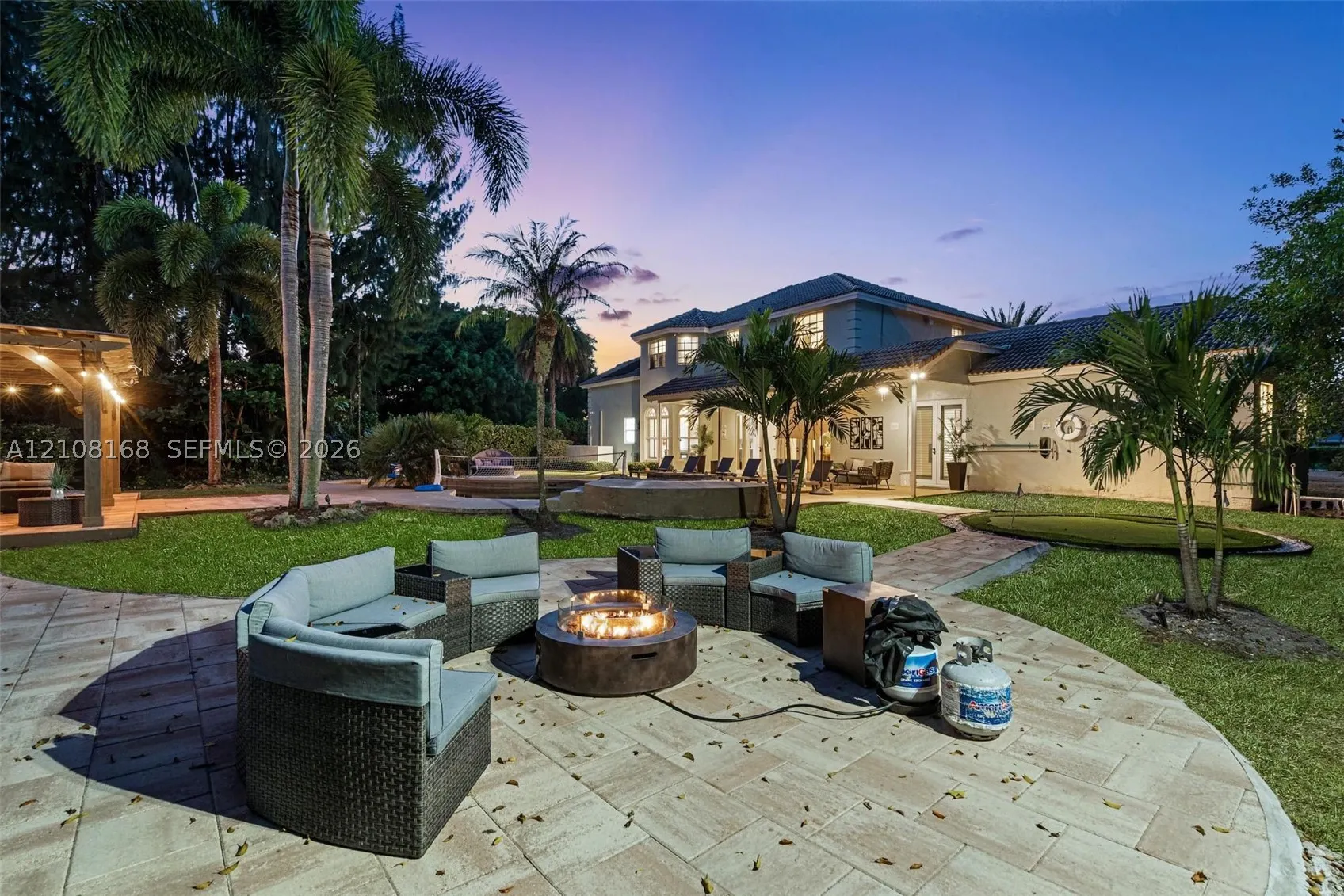 5100 NW 76th Pl