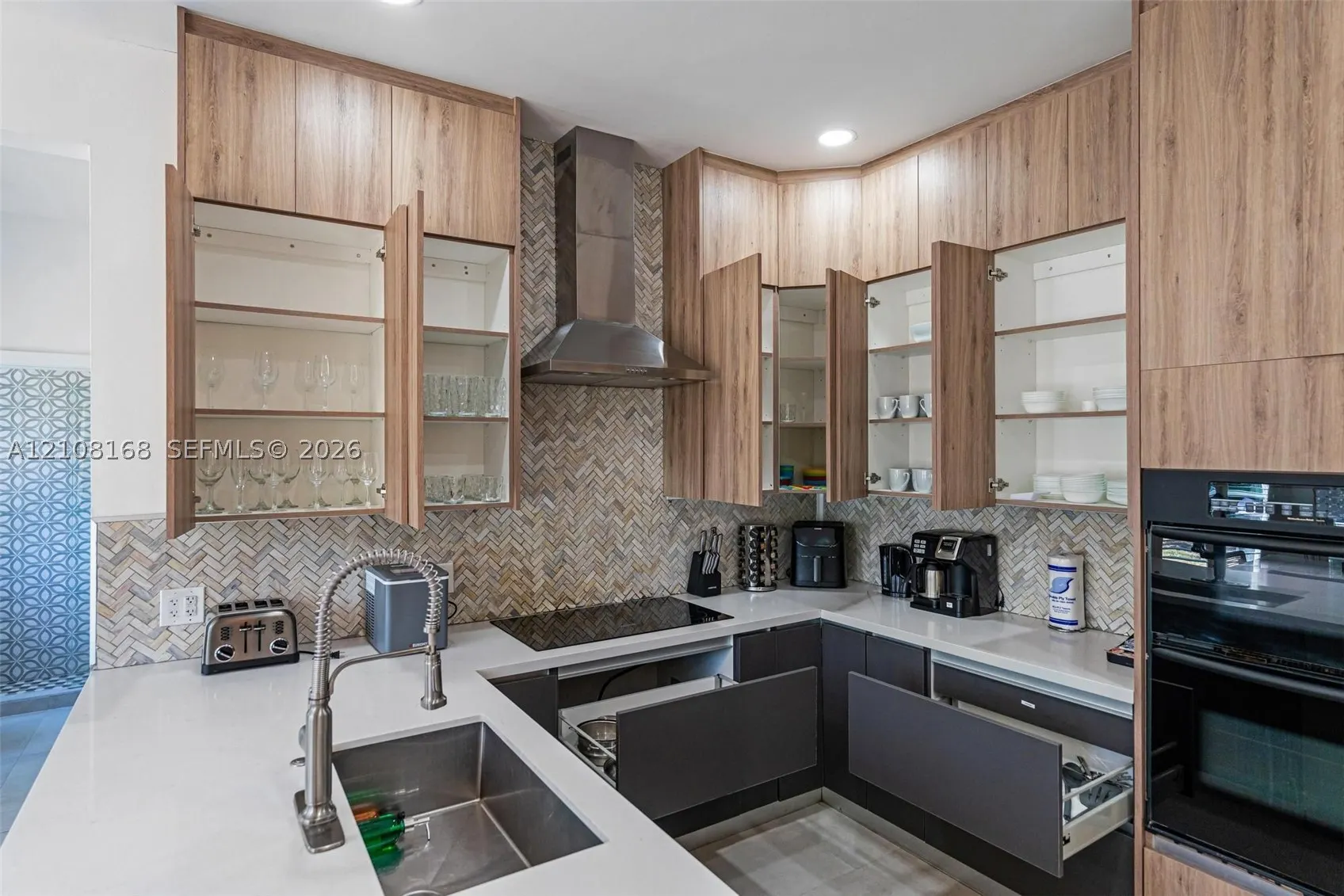 5100 NW 76th Pl