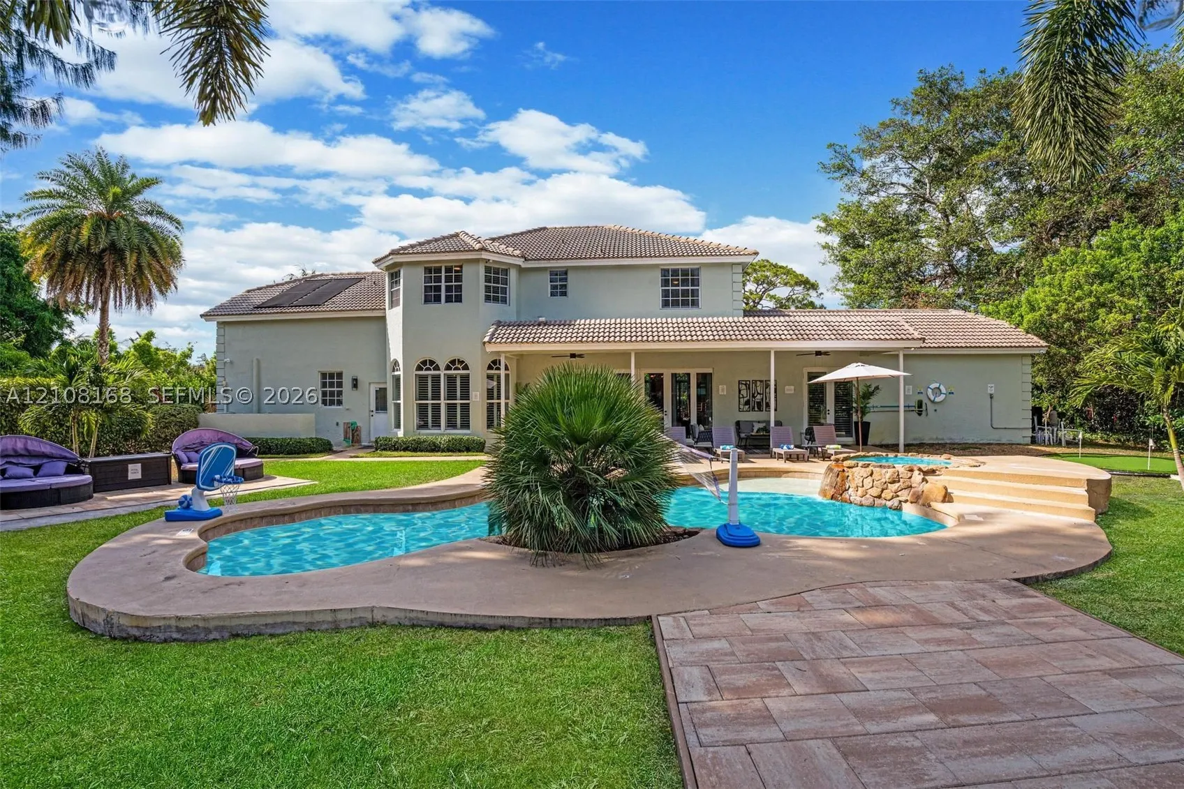 5100 NW 76th Pl