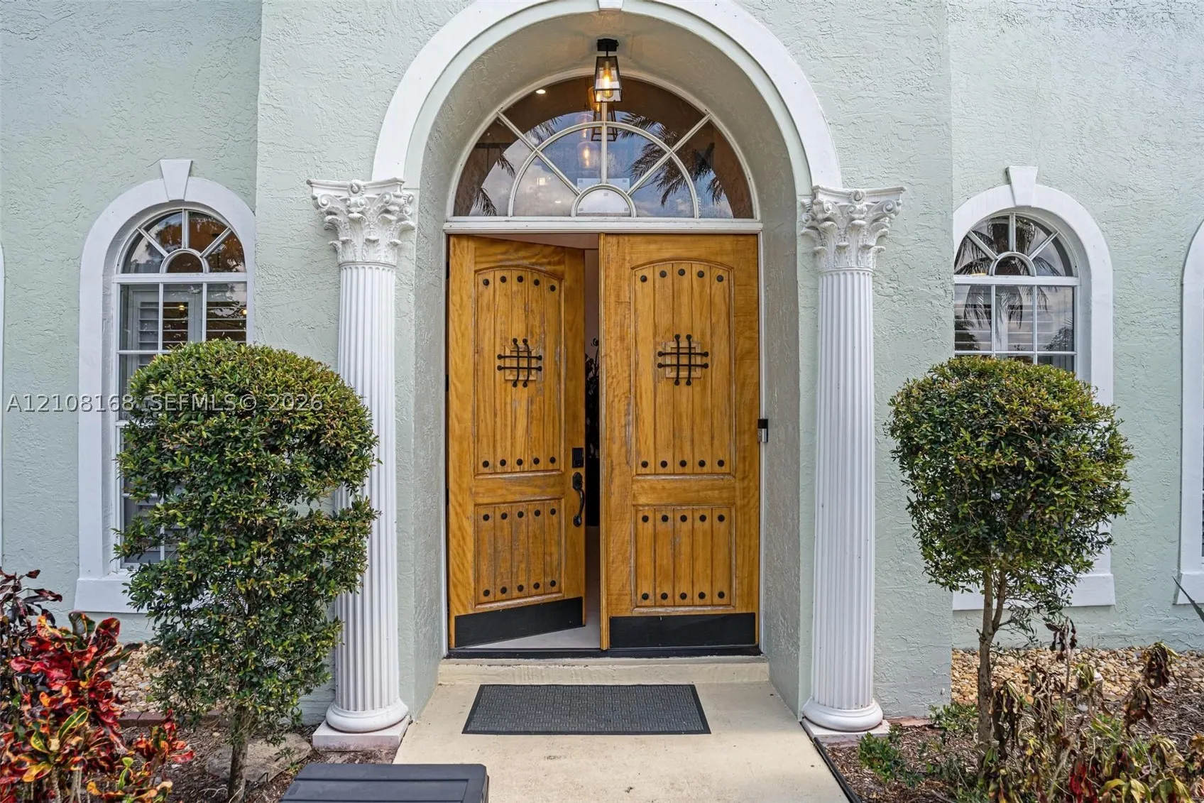 5100 NW 76th Pl