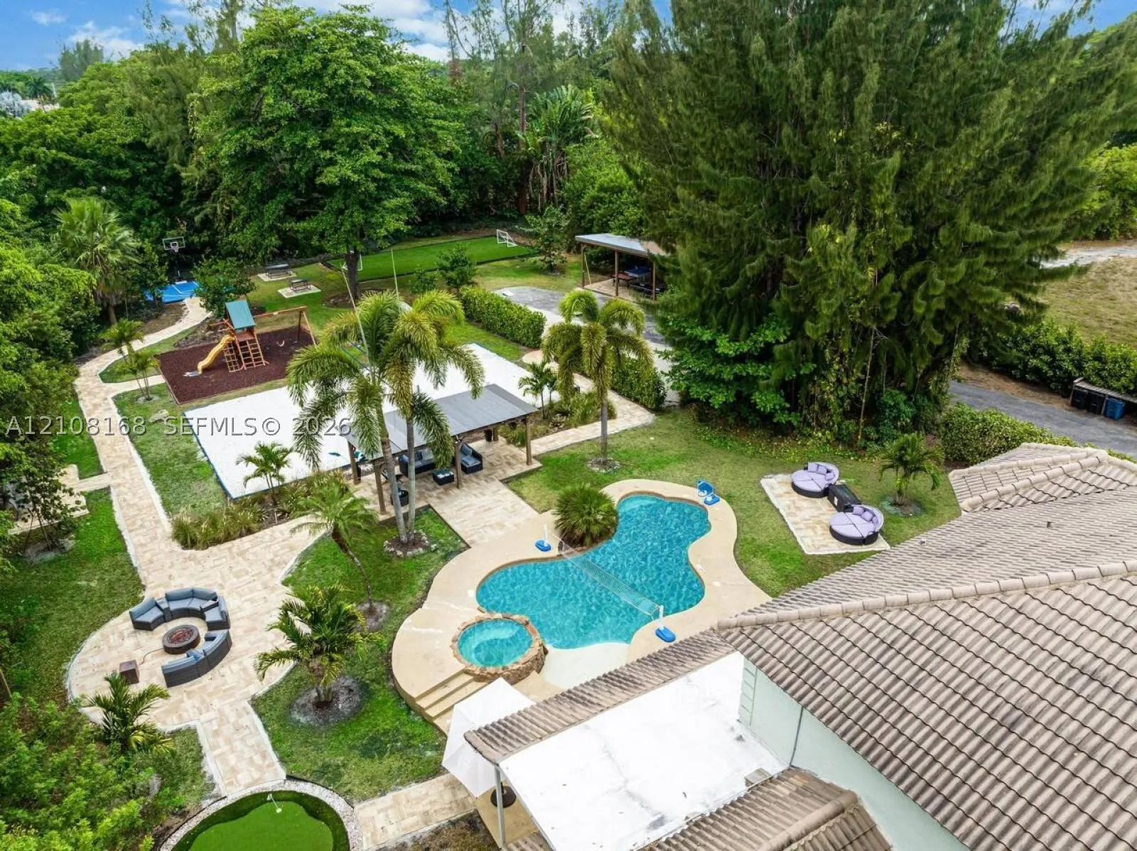 5100 NW 76th Pl