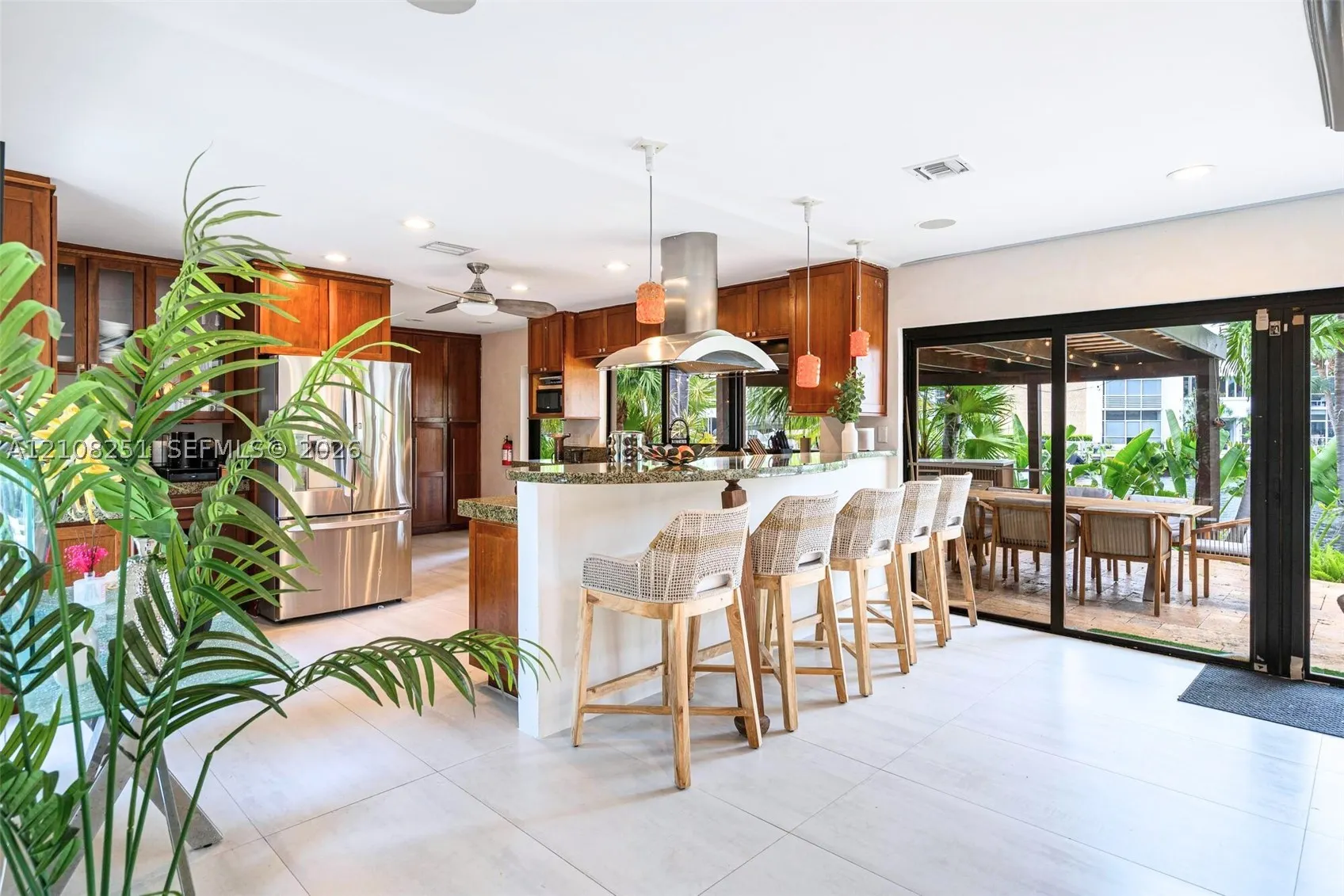1675 Coral Gardens Dr