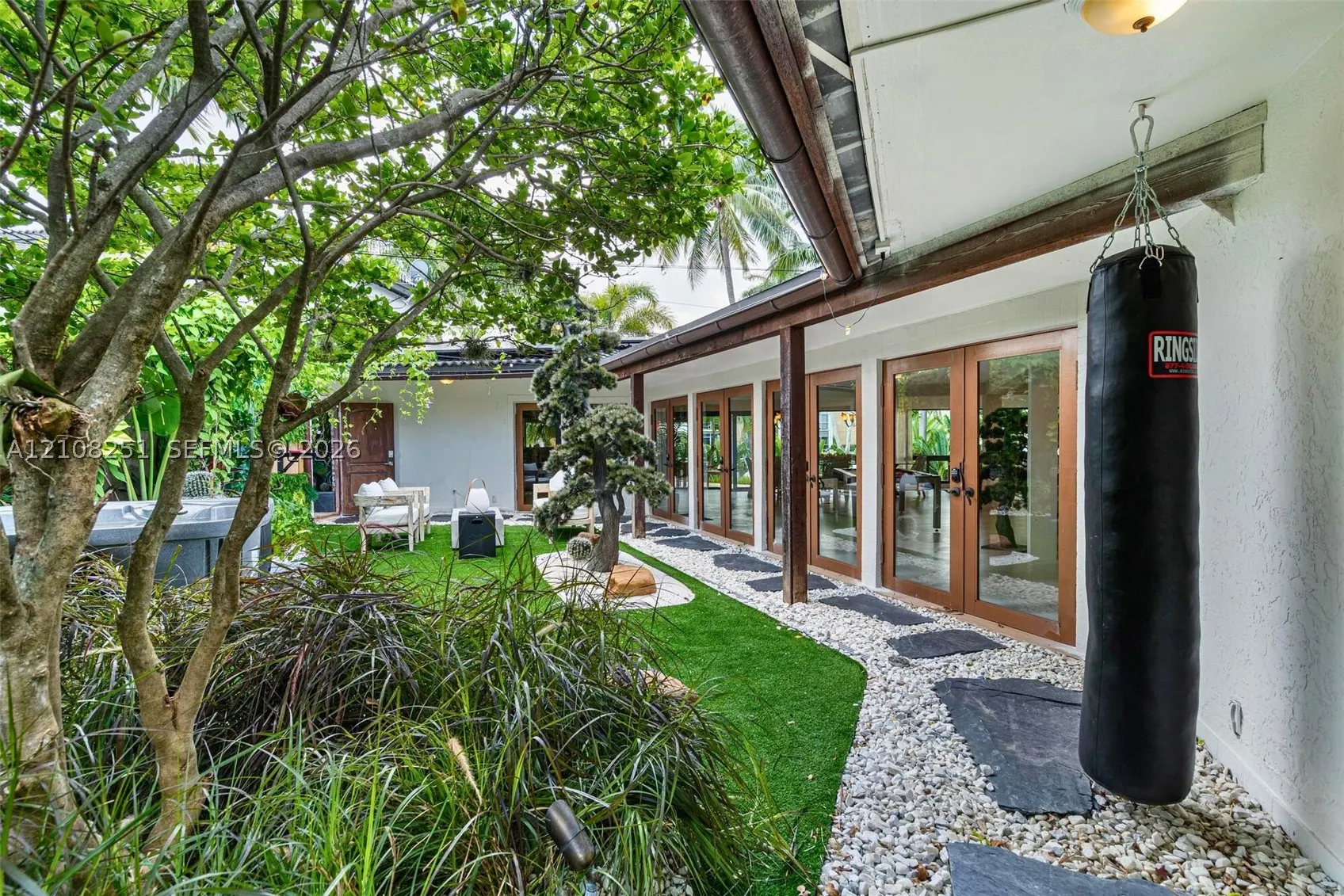 1675 Coral Gardens Dr