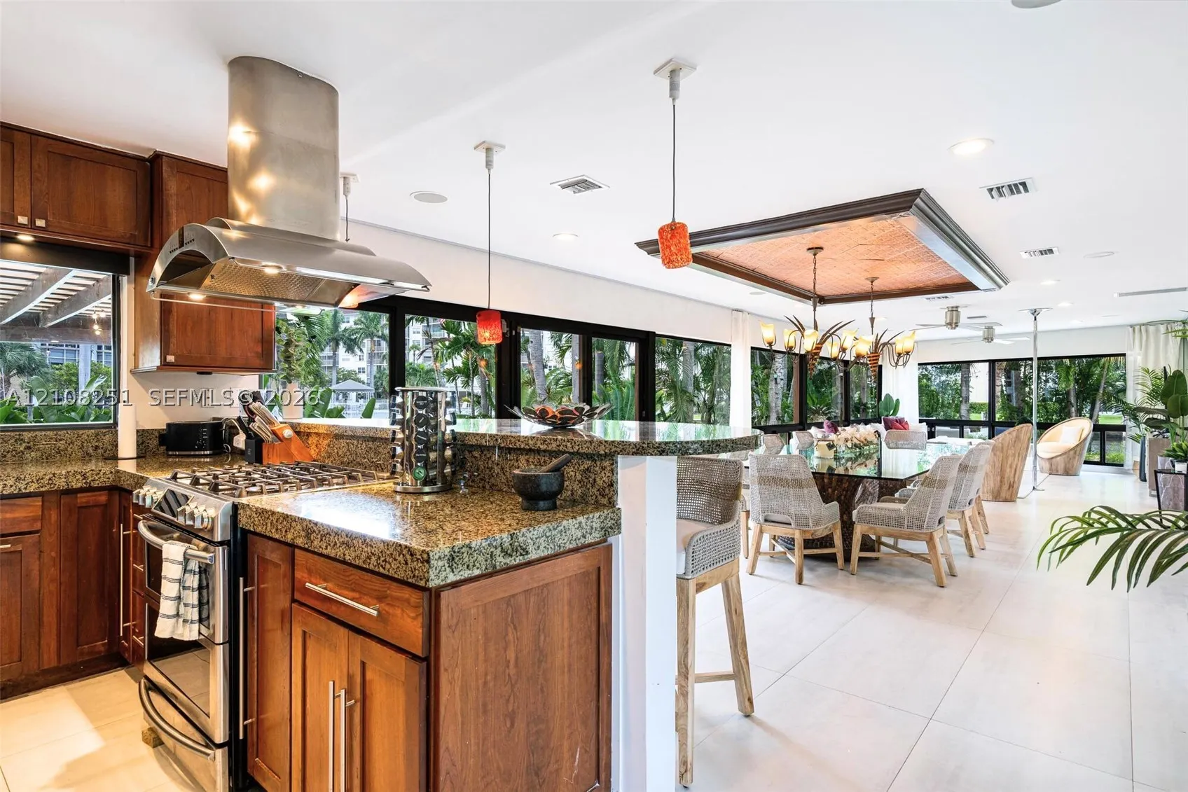 1675 Coral Gardens Dr