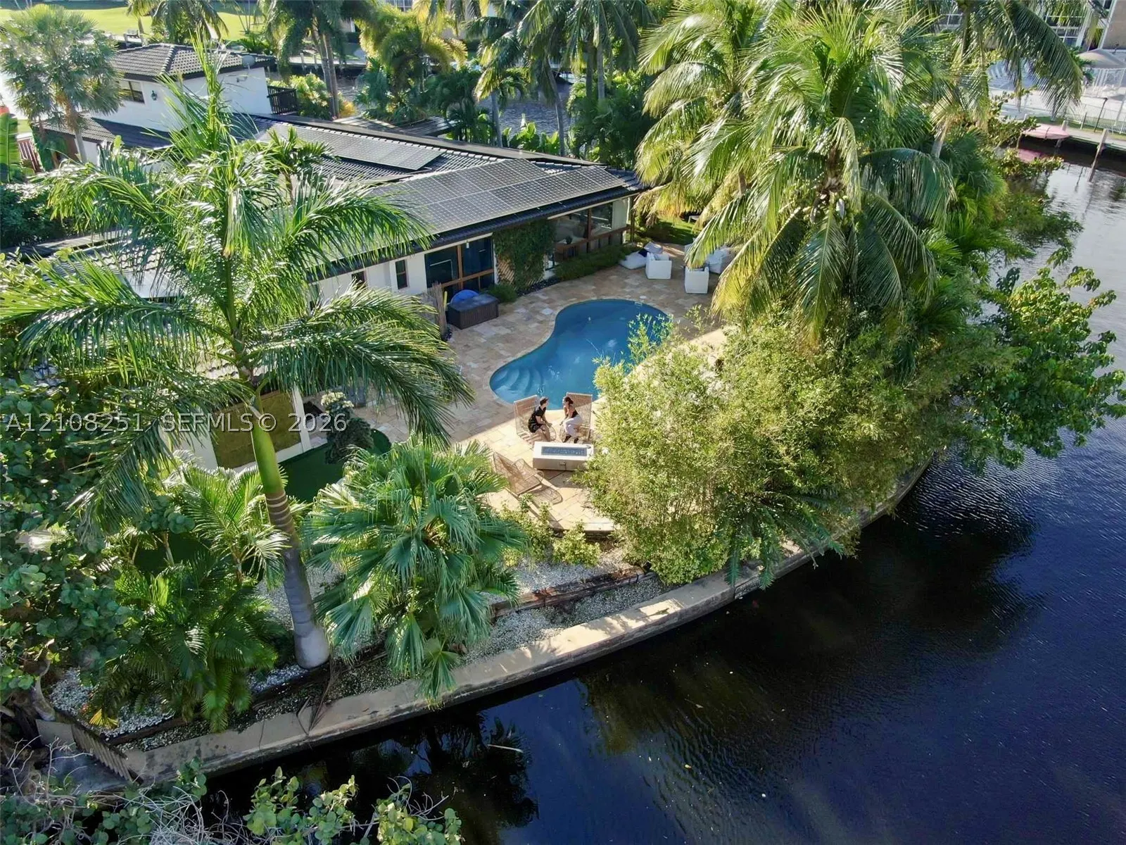 1675 Coral Gardens Dr