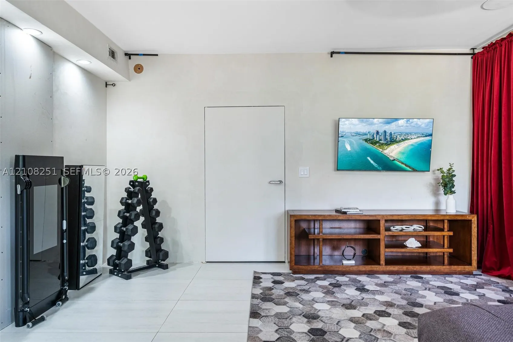 1675 Coral Gardens Dr