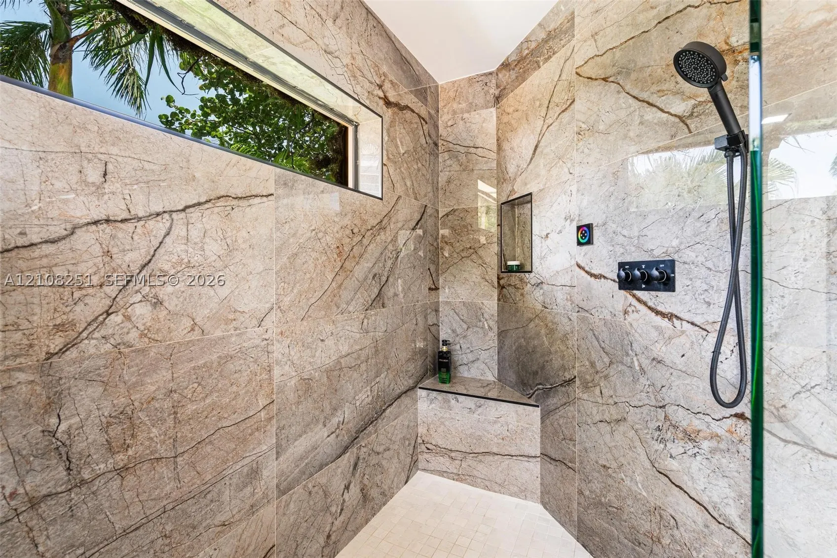 1675 Coral Gardens Dr