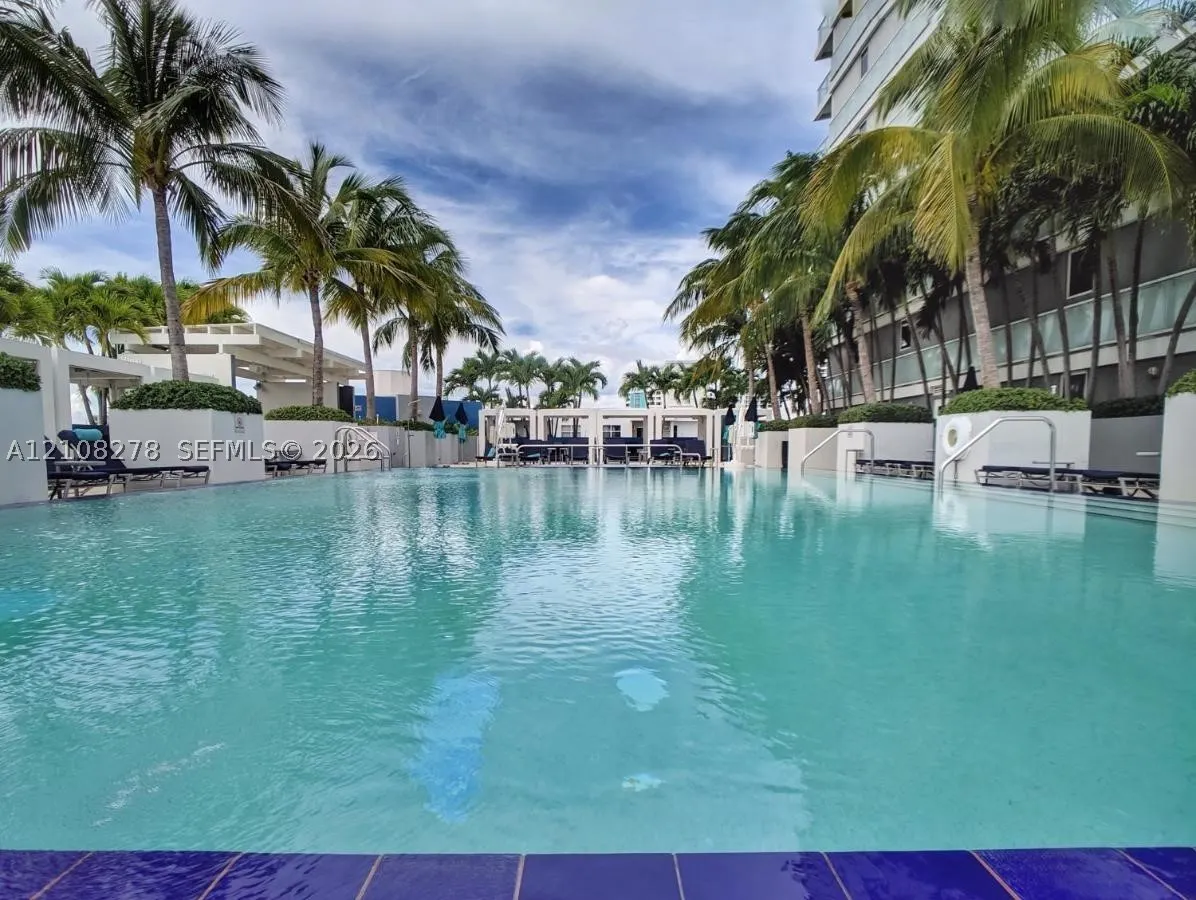 3101 Bayshore Dr #701