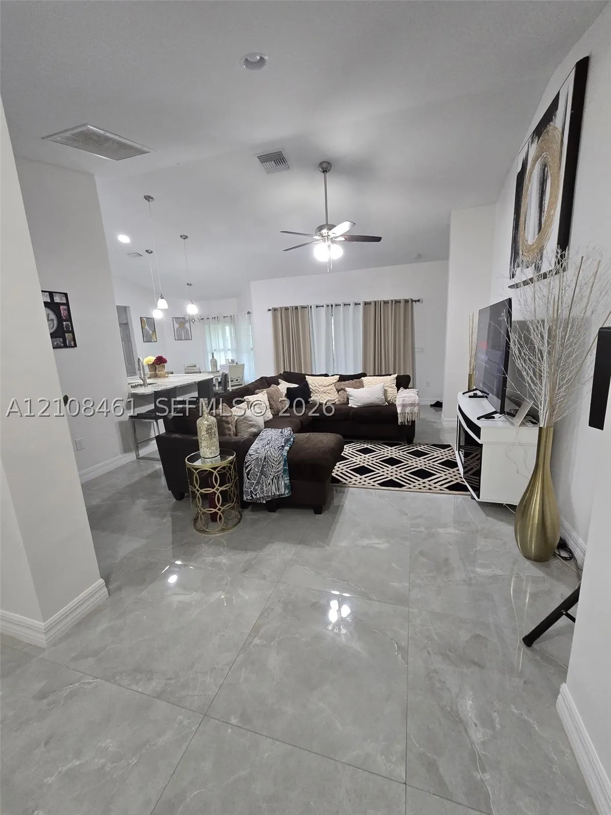 2901 N 31st w