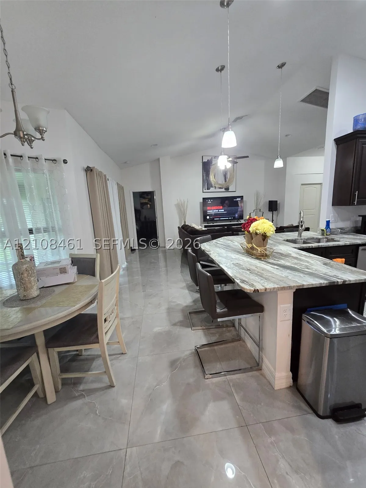 2901 N 31st w