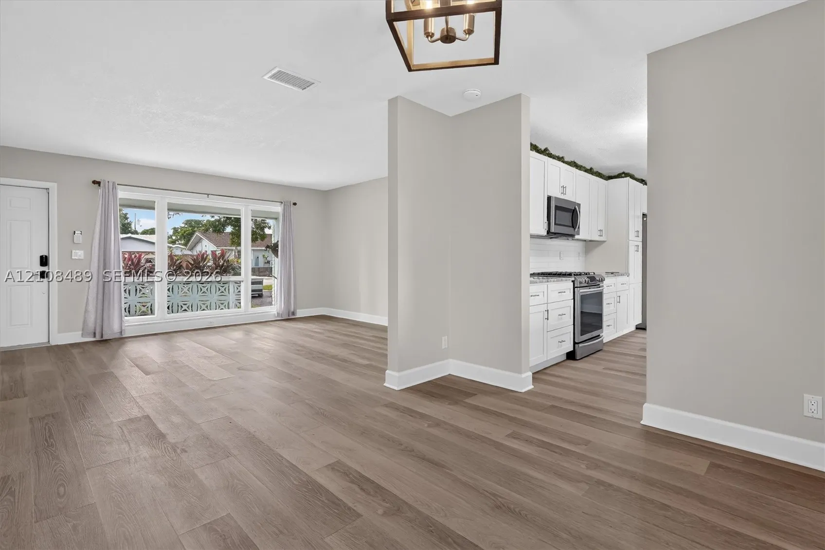 5451 Buchanan St #0