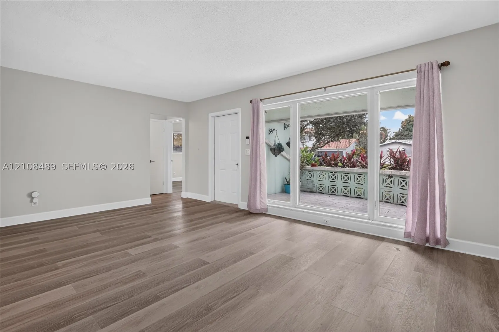 5451 Buchanan St #0