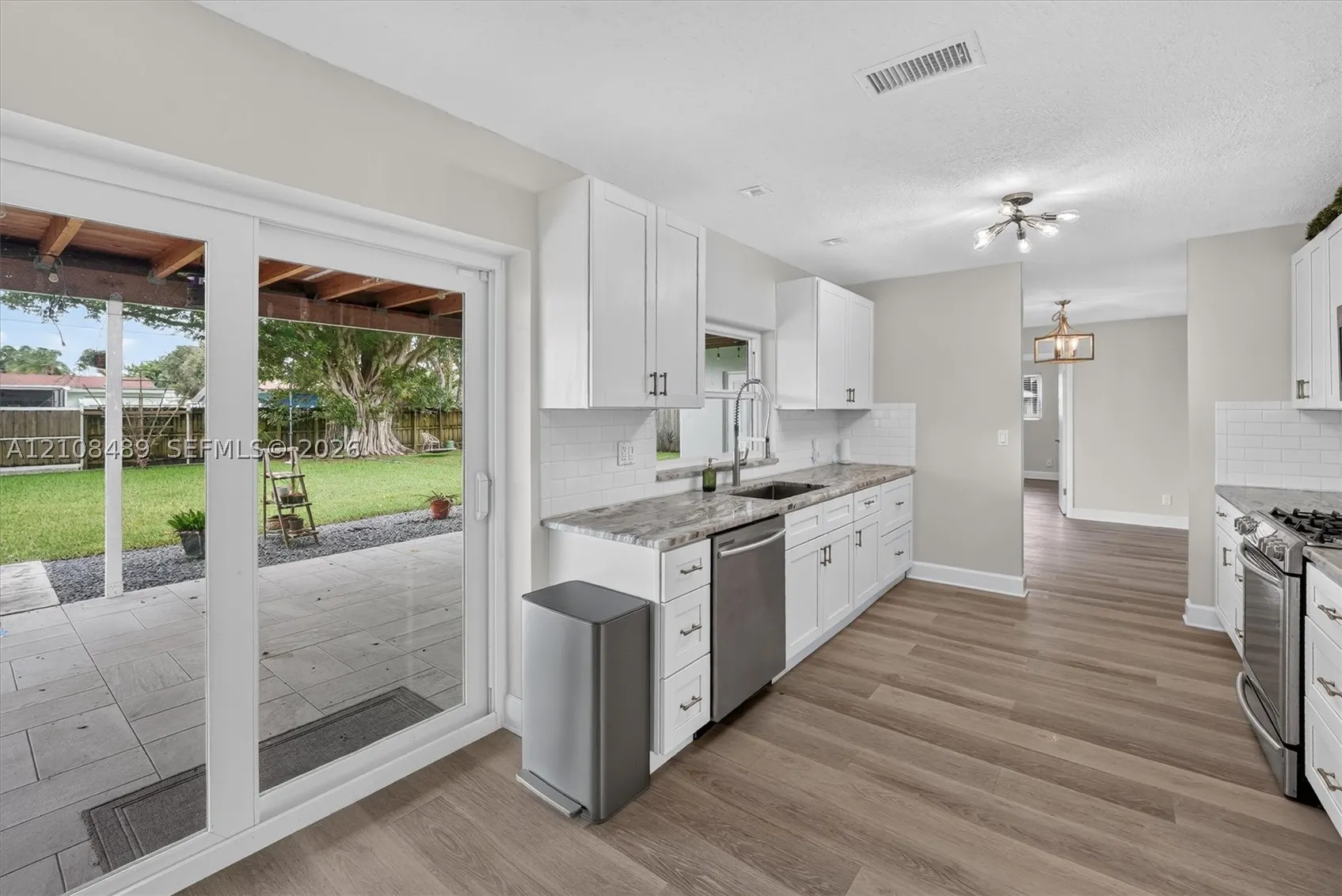 5451 Buchanan St #0