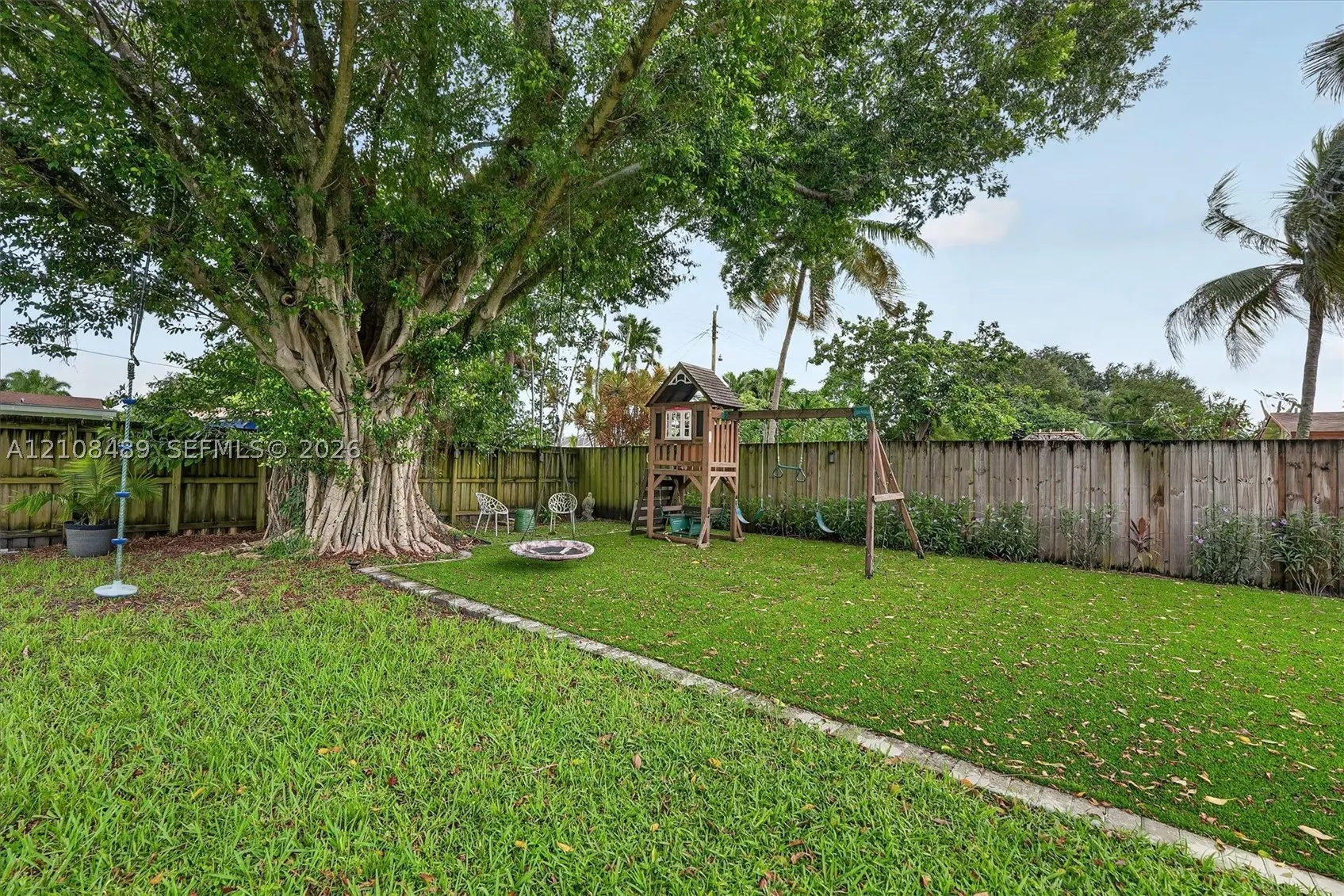 5451 Buchanan St #0