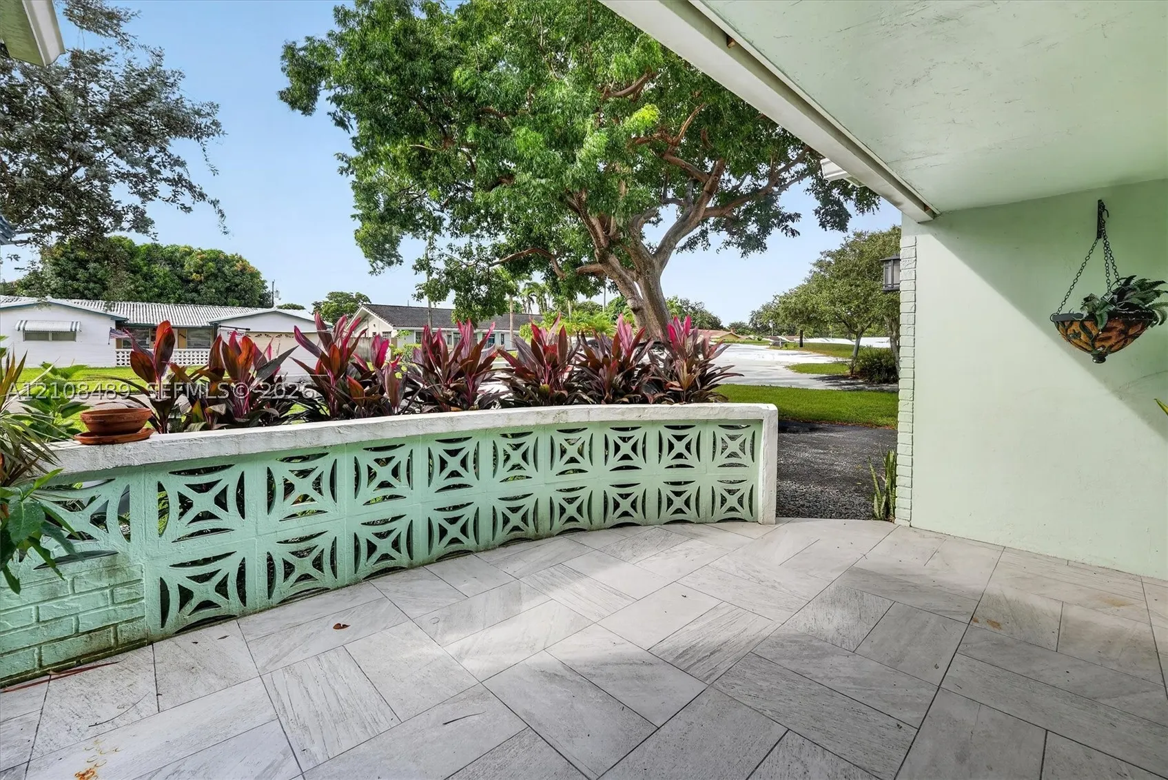 5451 Buchanan St #0