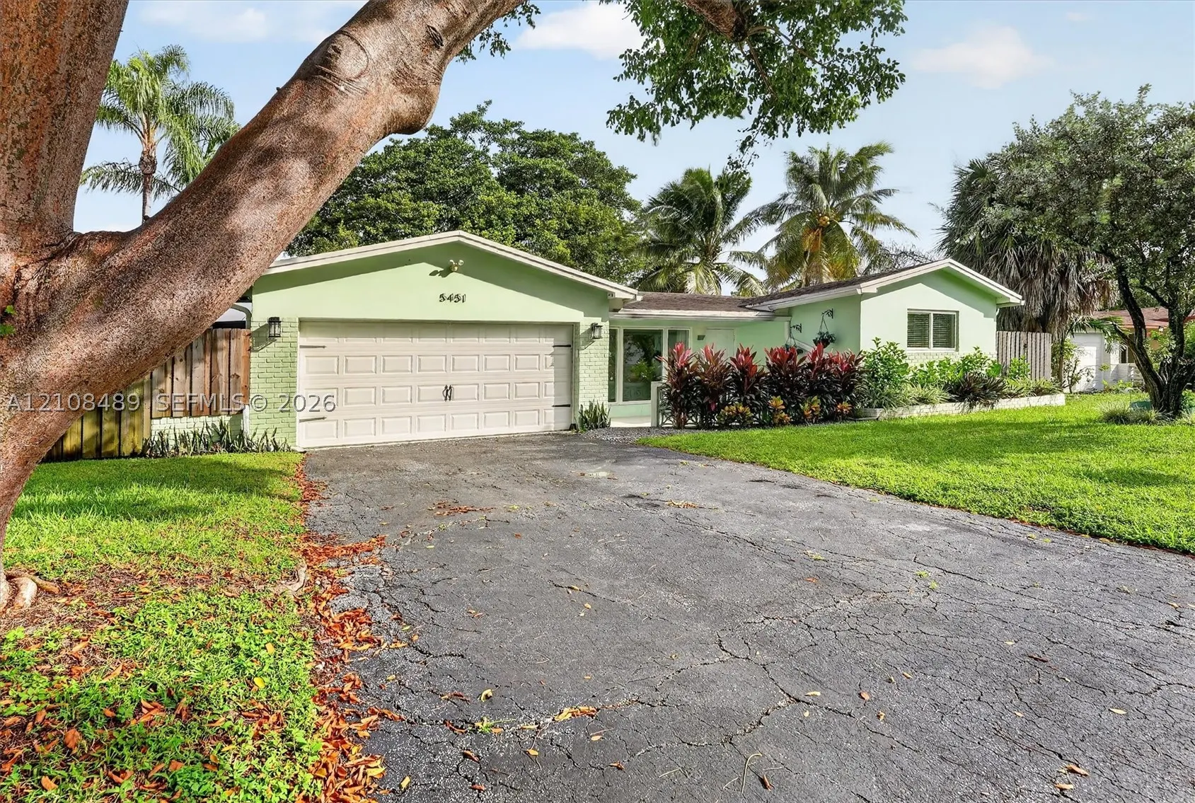5451 Buchanan St #0