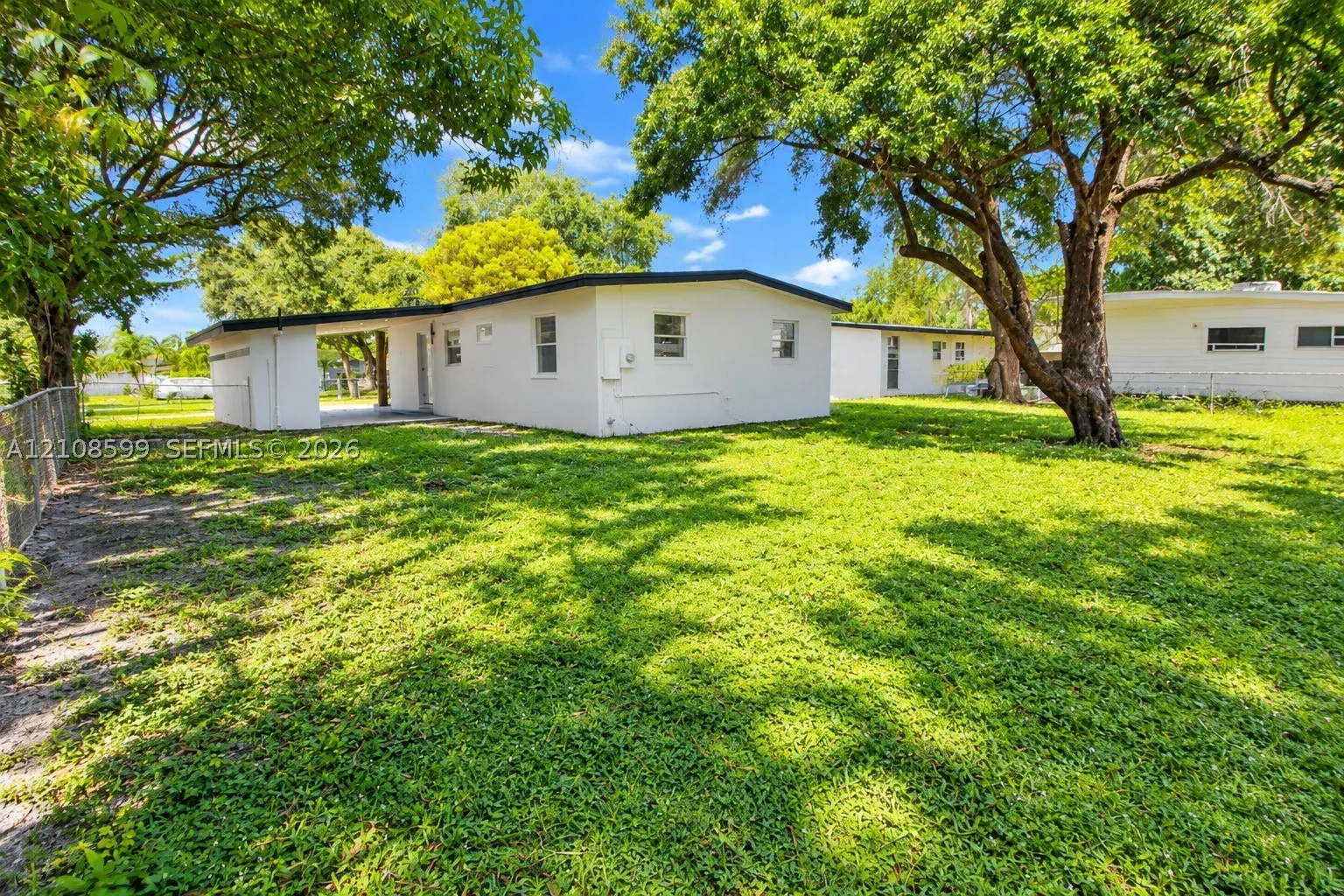 948 NW 14th Ct