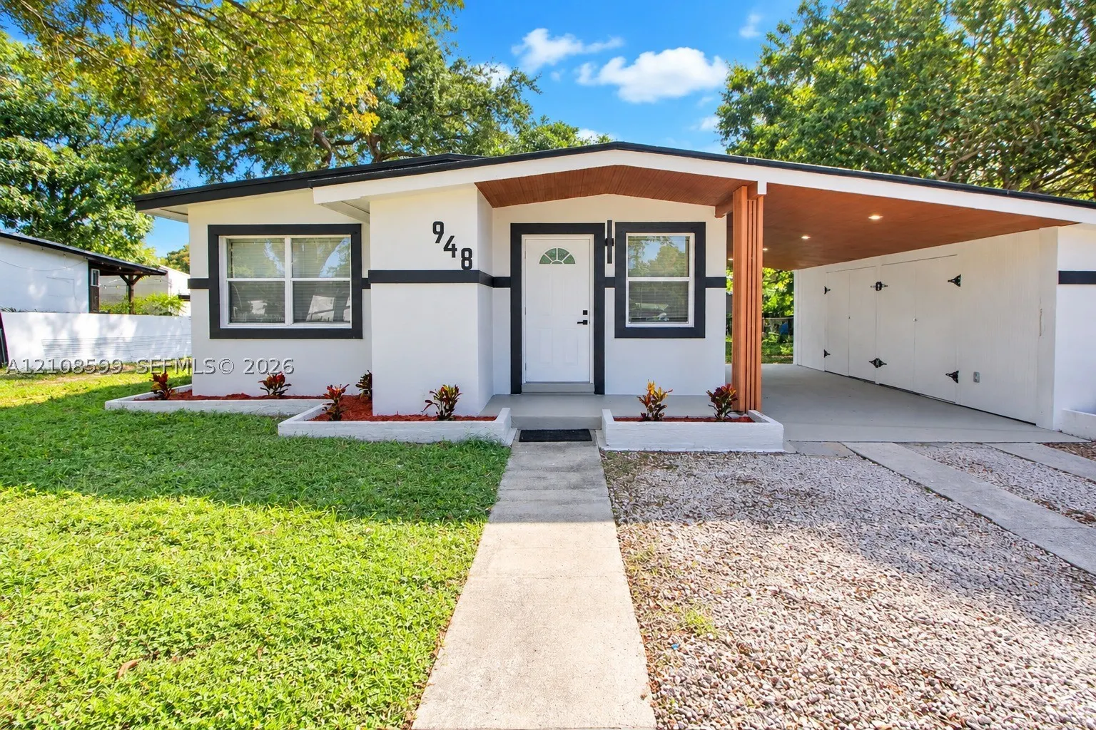 948 NW 14th Ct