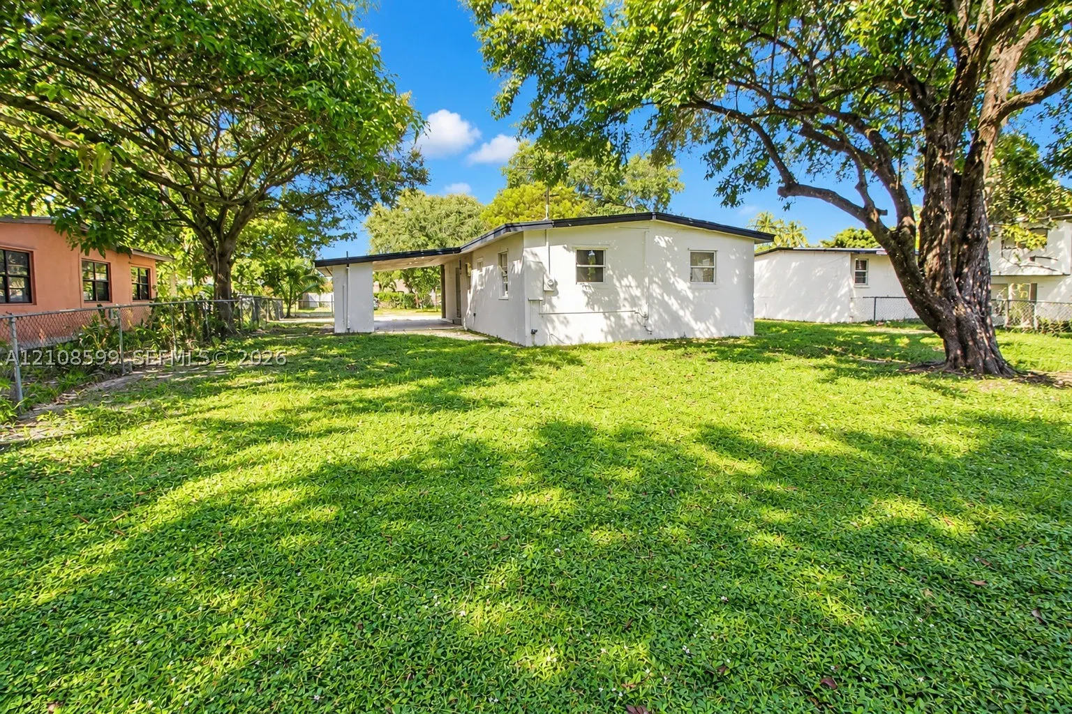 948 NW 14th Ct