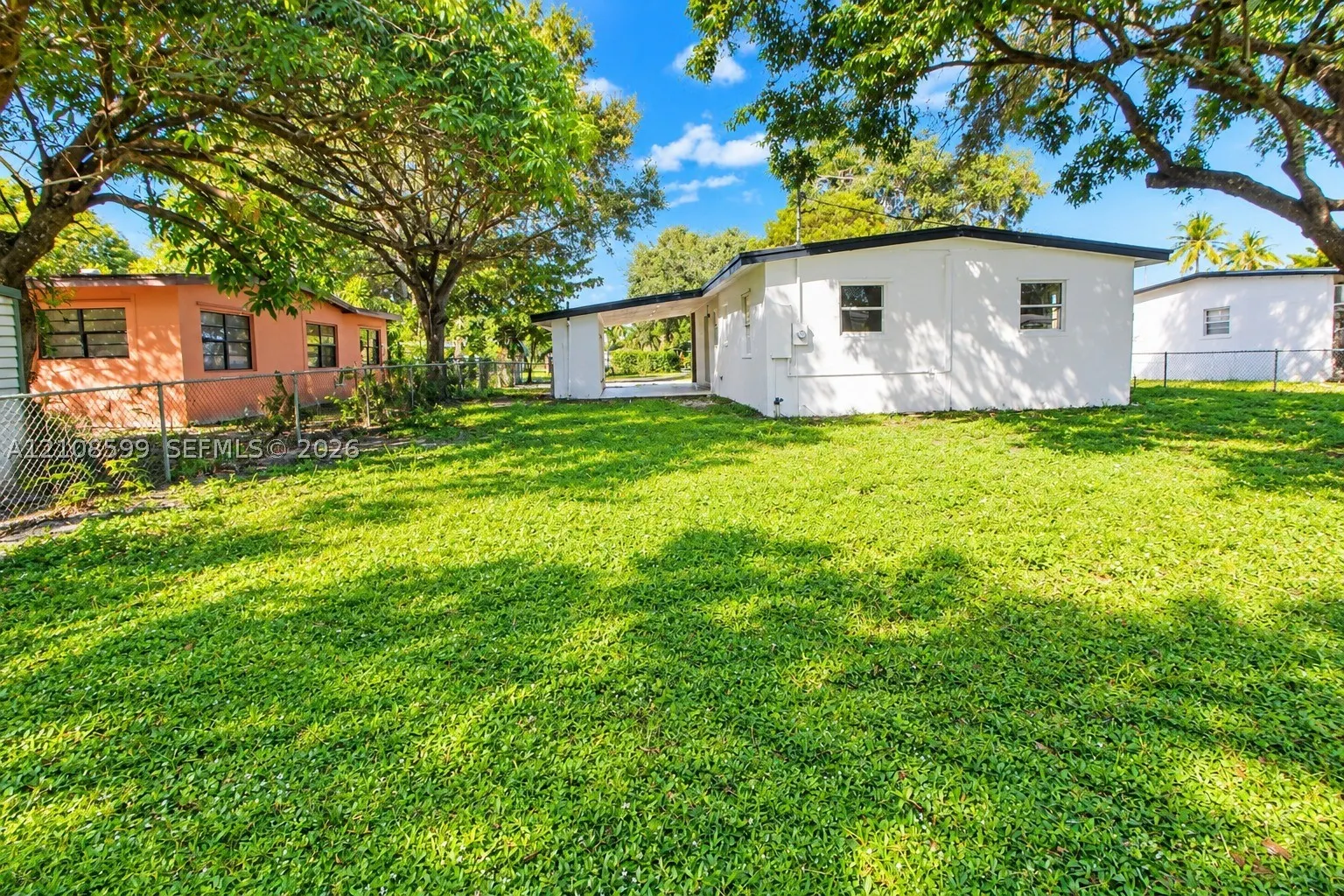 948 NW 14th Ct