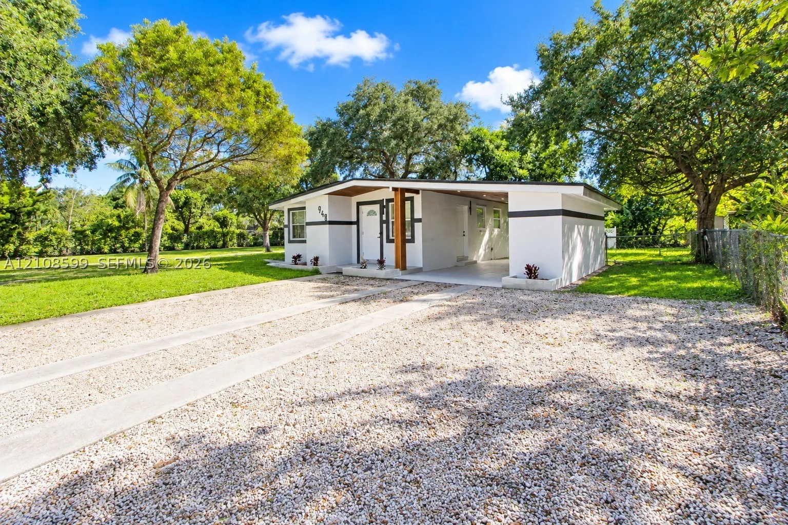 948 NW 14th Ct