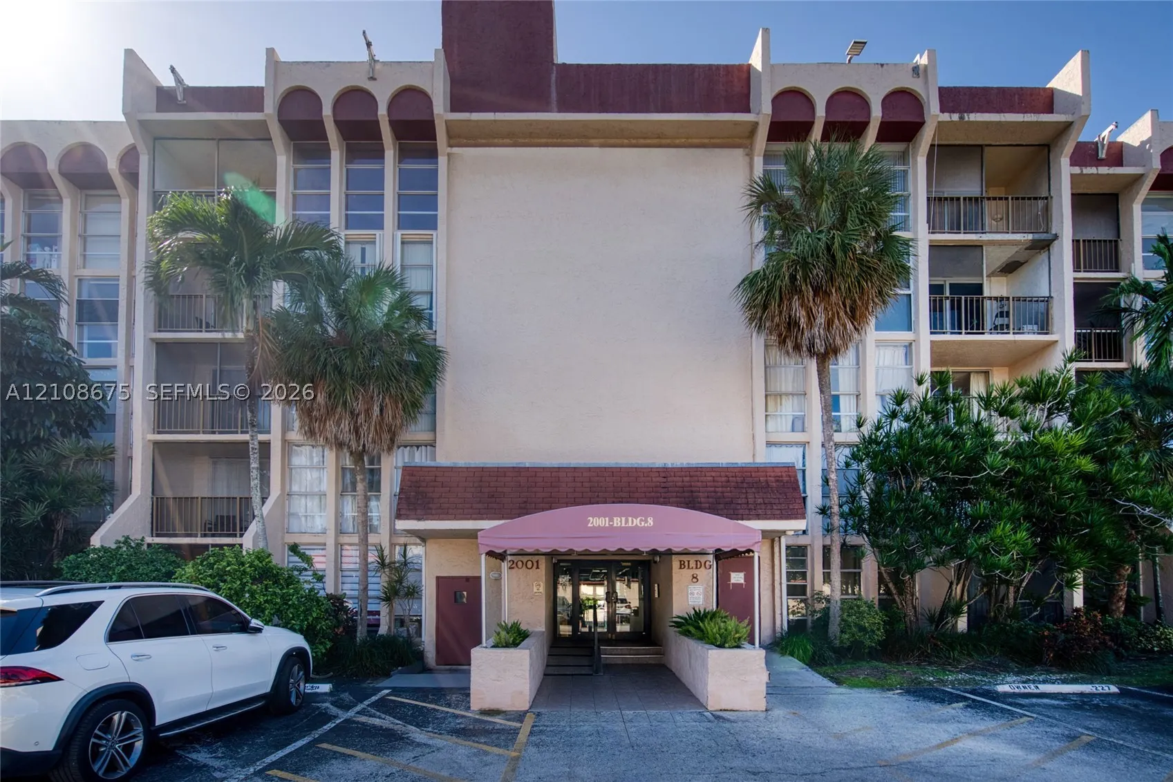 2001 Atlantic Shores Blvd #407