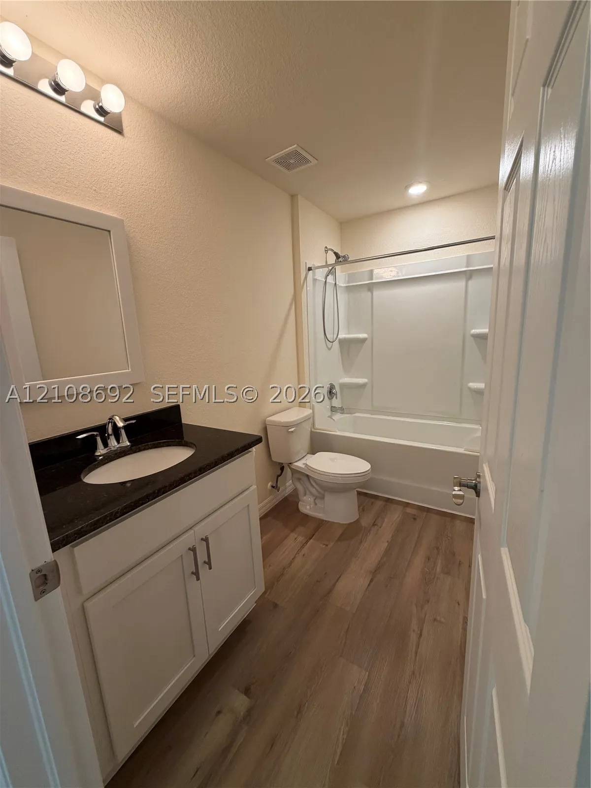 8079 Sherwood Cir #8079