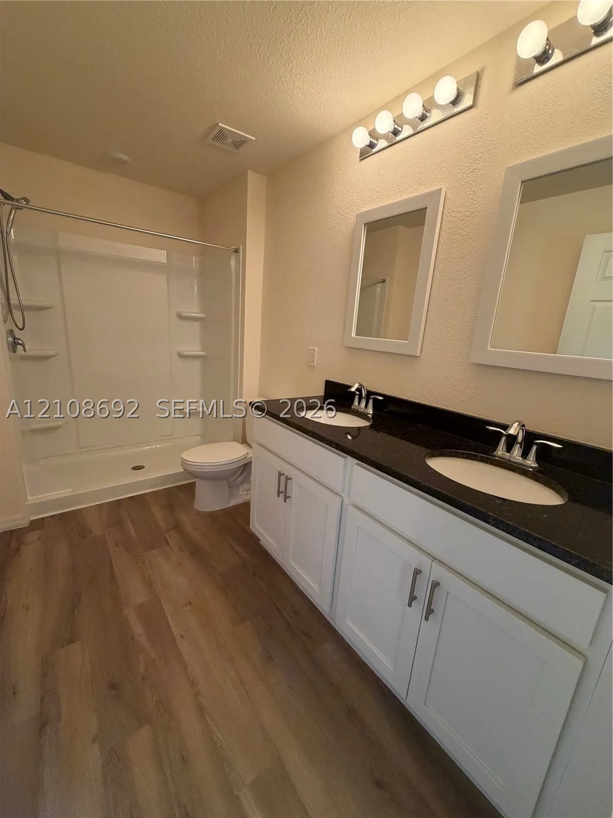 8079 Sherwood Cir #8079