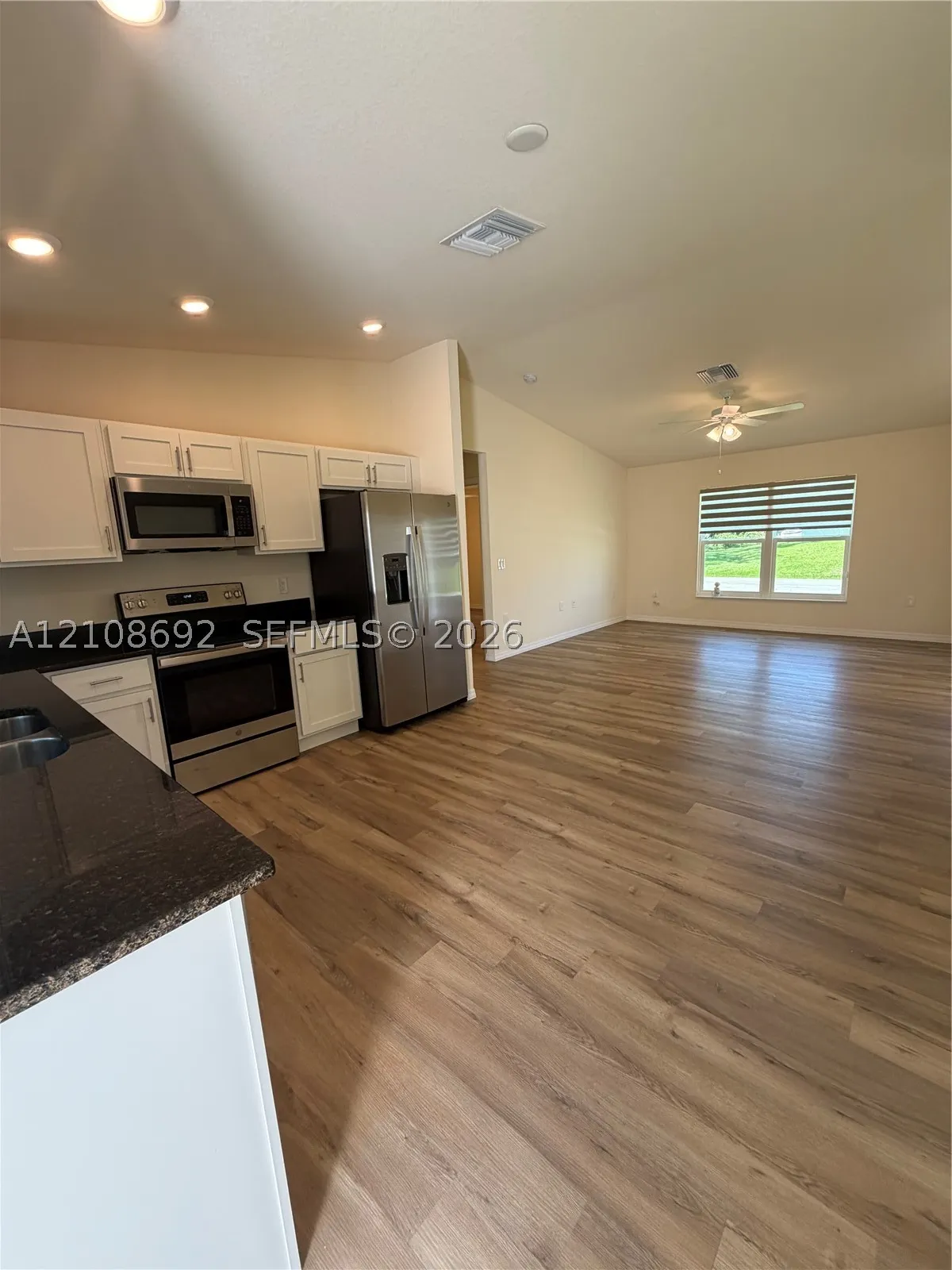 8079 Sherwood Cir #8079