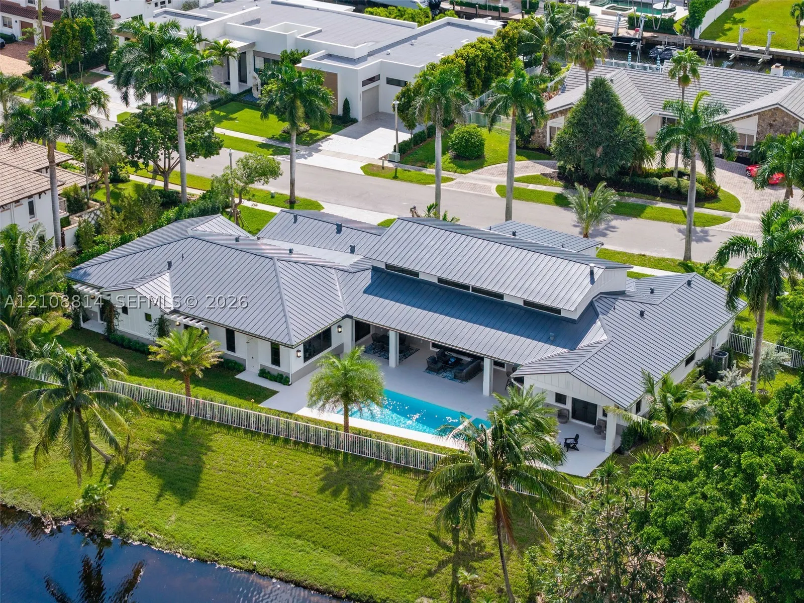 801 NE Orchid Bay Dr