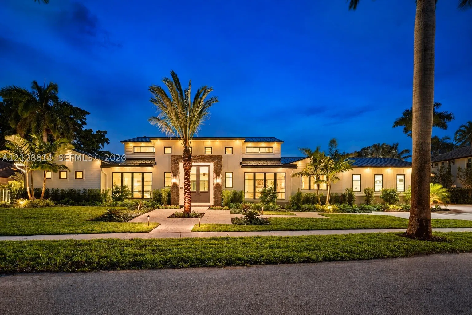 801 NE Orchid Bay Dr