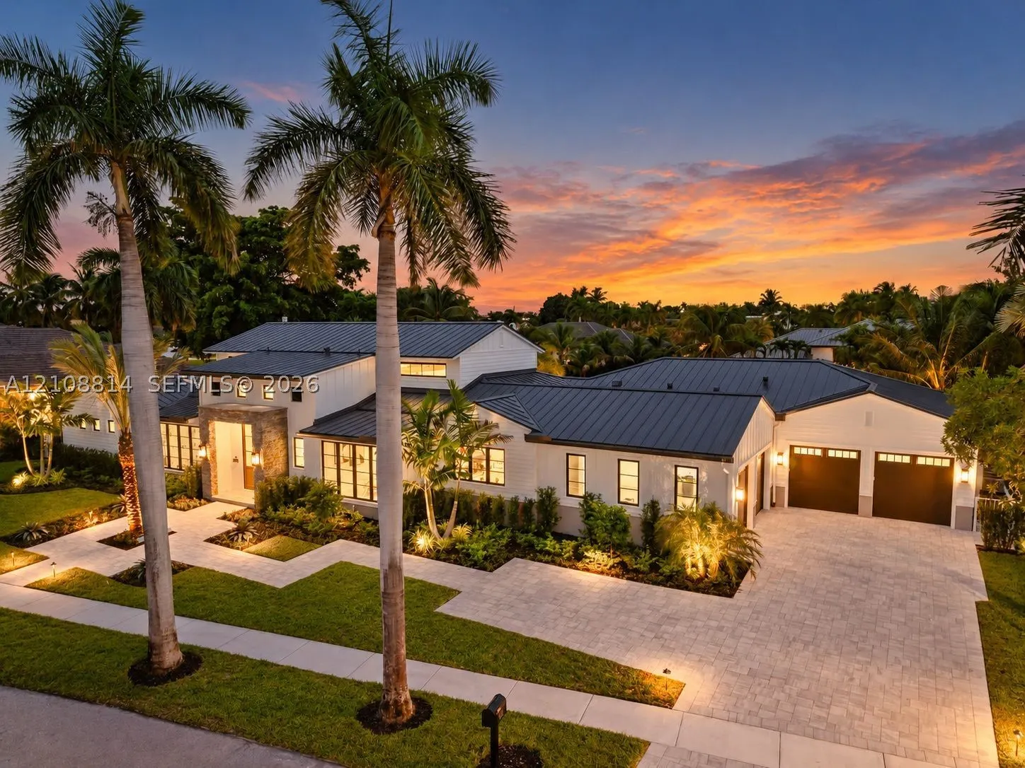 801 NE Orchid Bay Dr