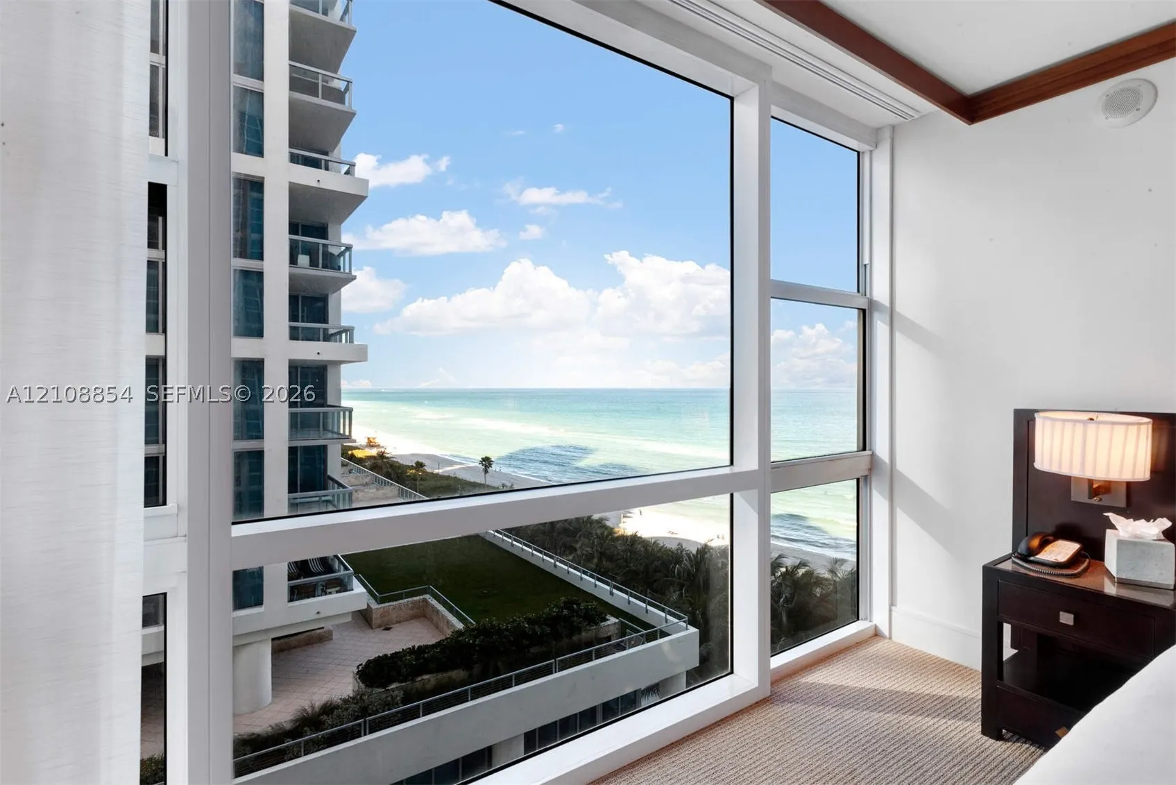 6801 Collins Ave #909
