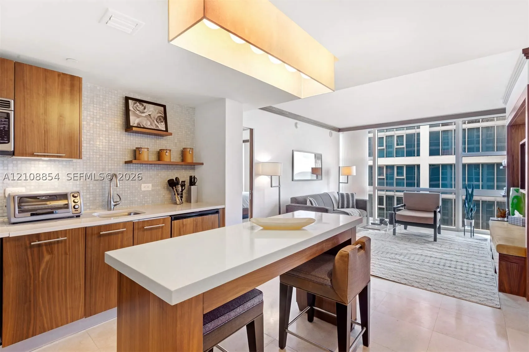6801 Collins Ave #909