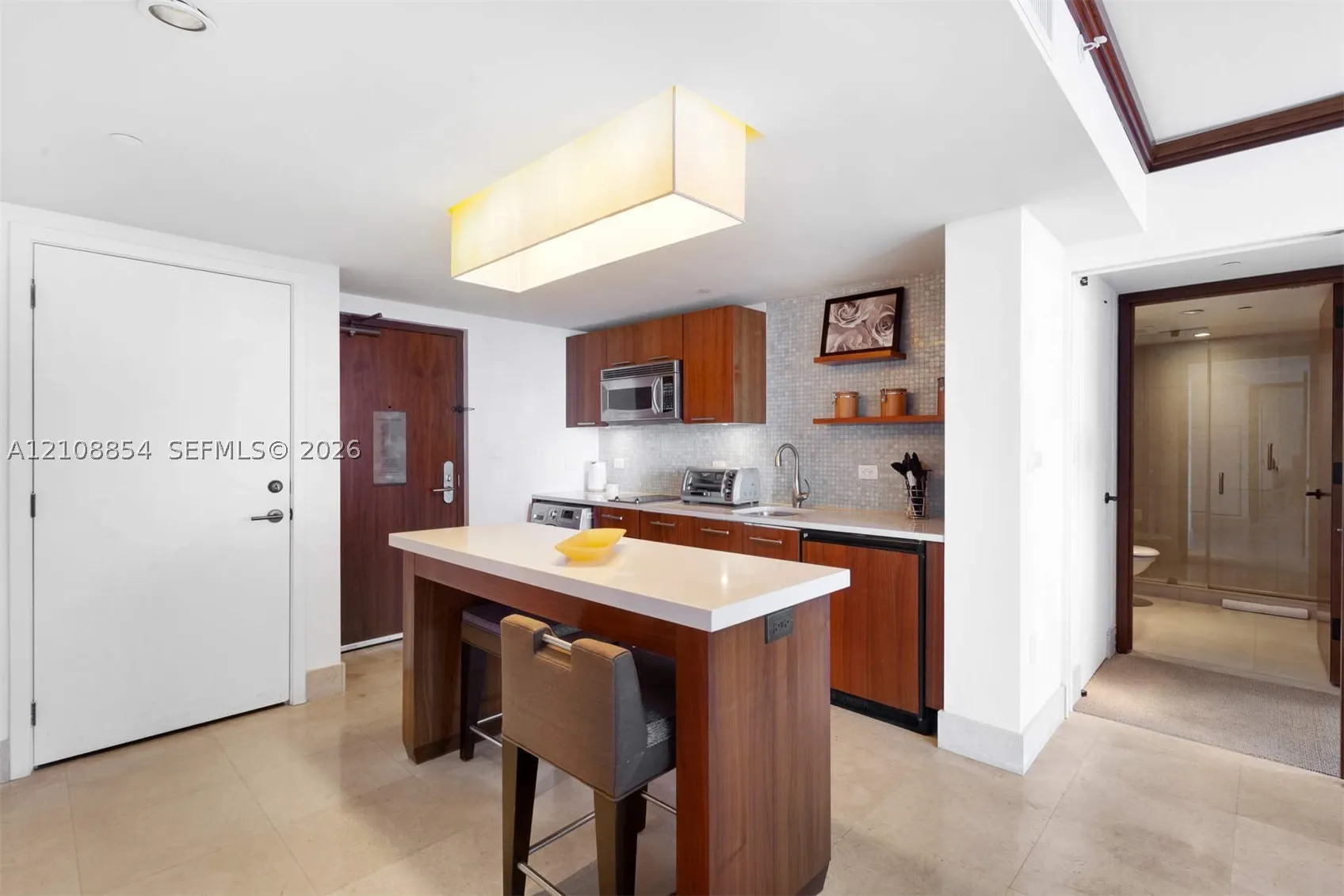 6801 Collins Ave #909