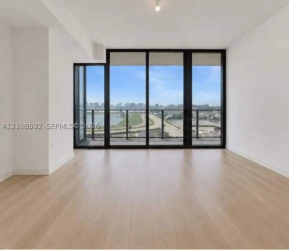 1170 E Hallandale Beach Blvd #1201