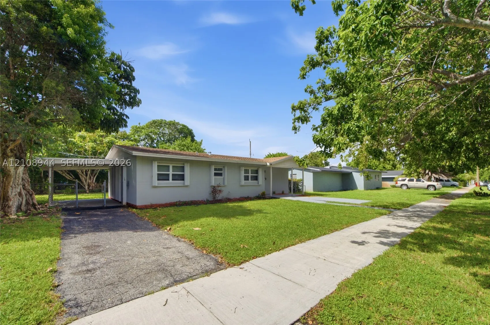 1450 NW 175th St