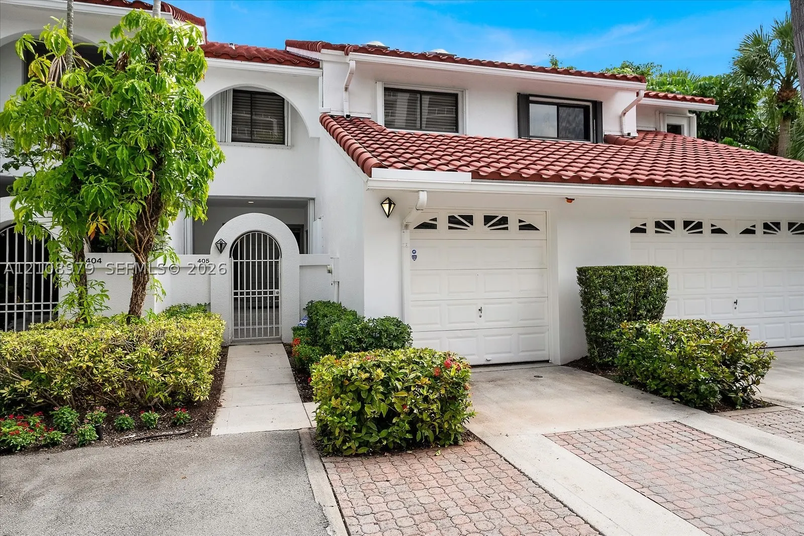 3602 Yacht Club Dr #405