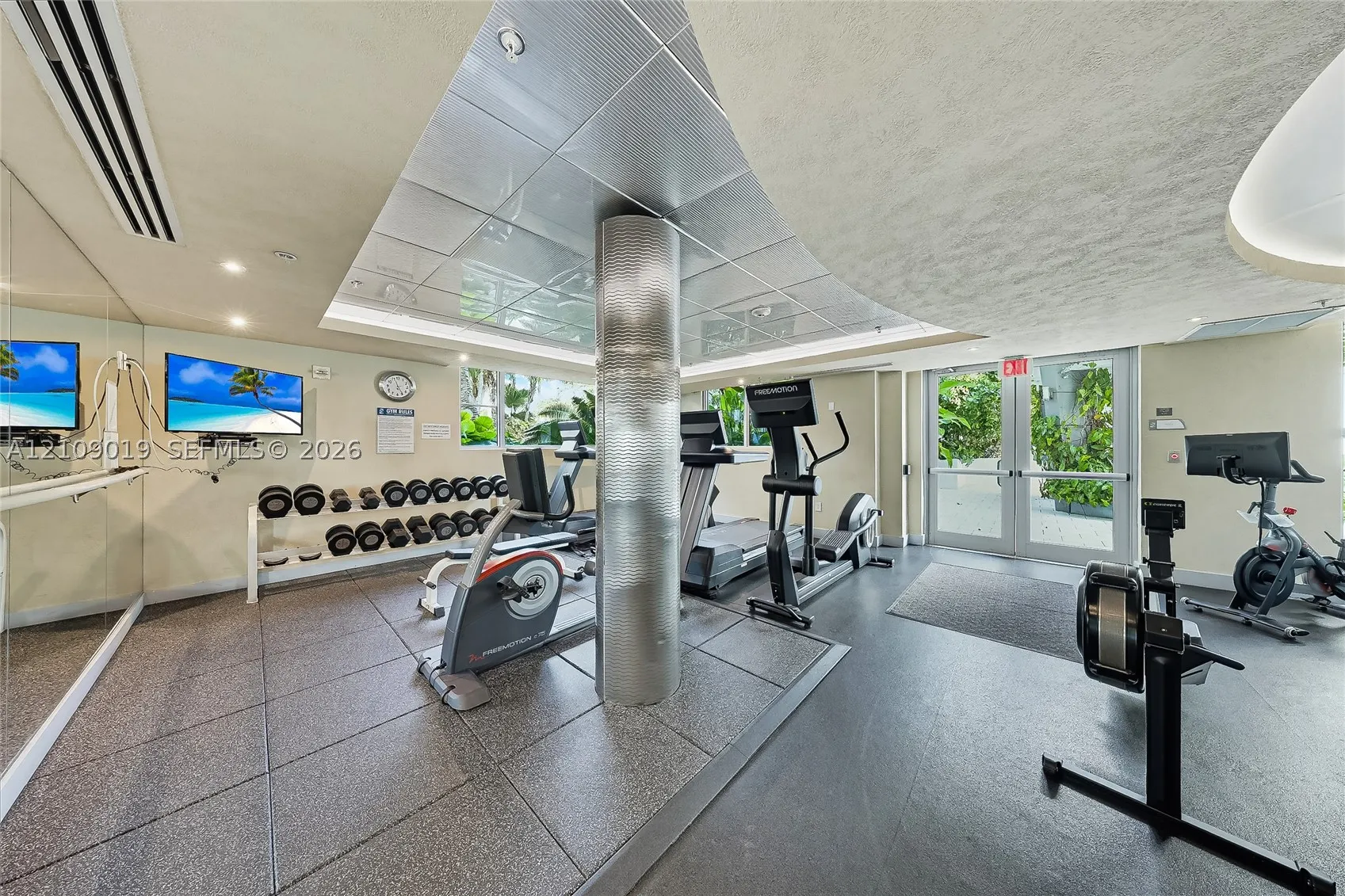110 Washington Ave #1703