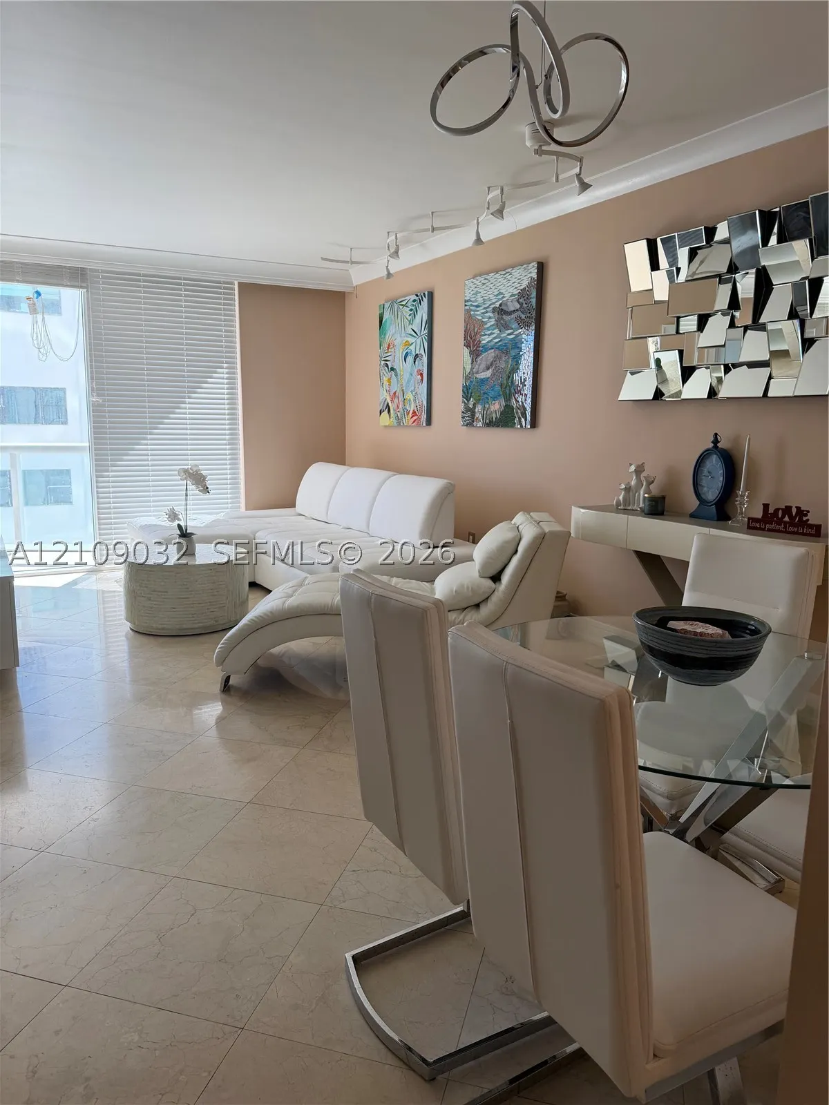 6365 Collins Ave #906